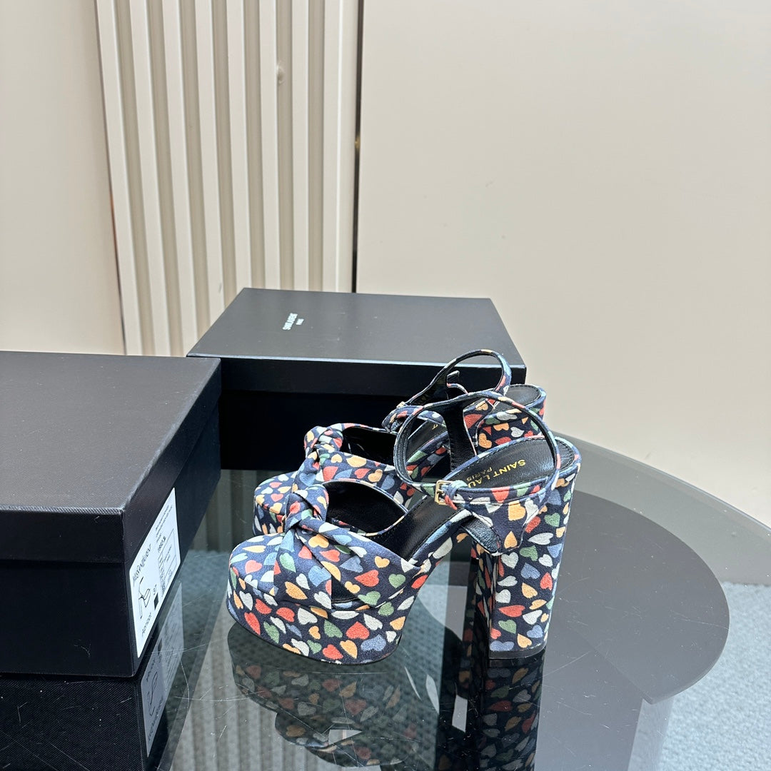 BIANCA PLATFORM SANDALS IN COLORFUL HEARTS PRINT VELVET - 35