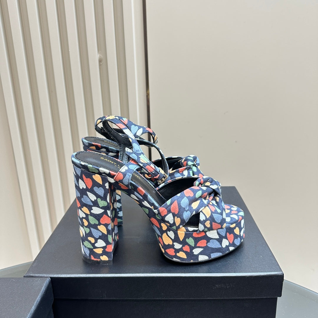 BIANCA PLATFORM SANDALS IN COLORFUL HEARTS PRINT VELVET - 35