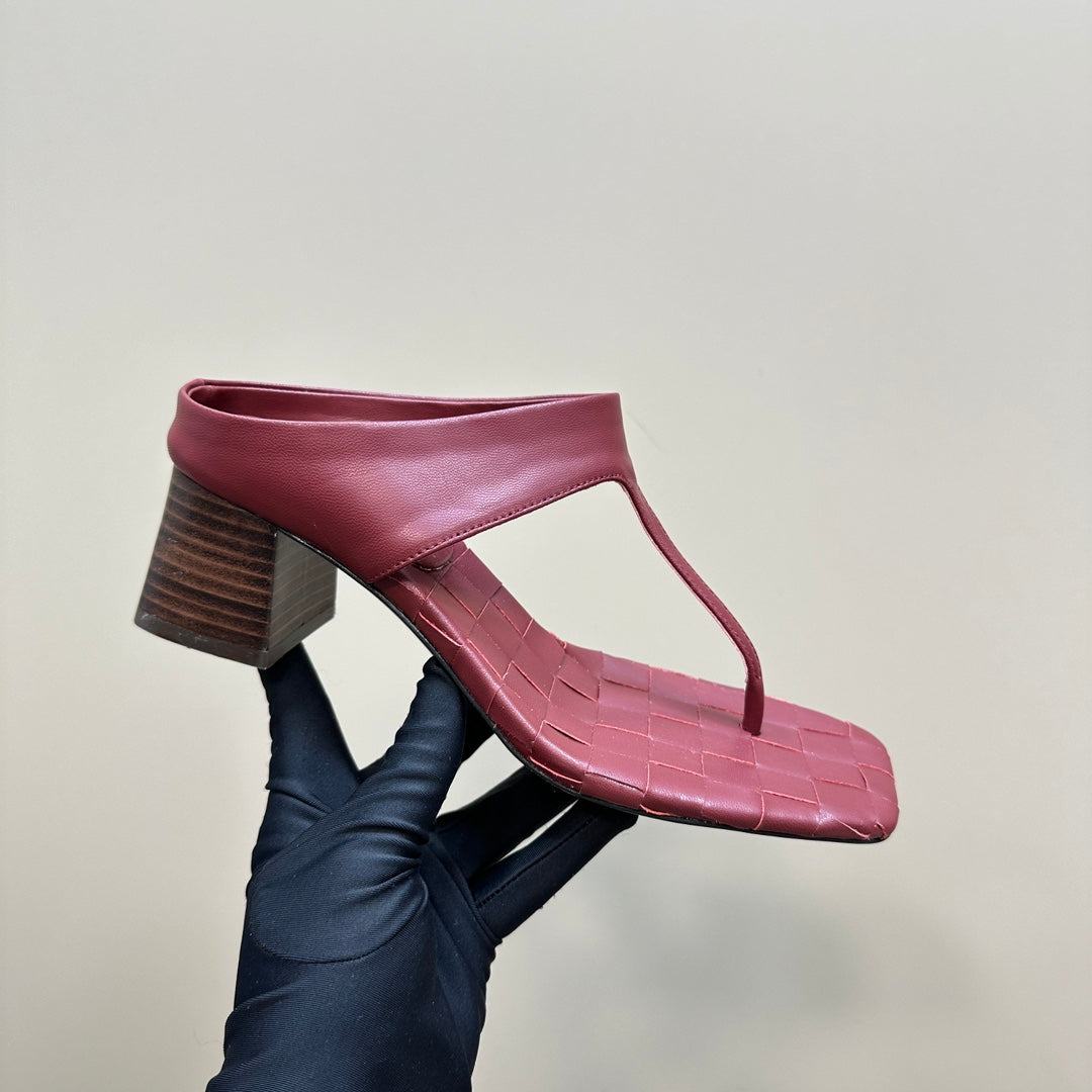 MARELLA THONG IN CURRANT RED LEATHER WITH SIGNATURE INTRECCIATO INSOLE 55 MM - 35