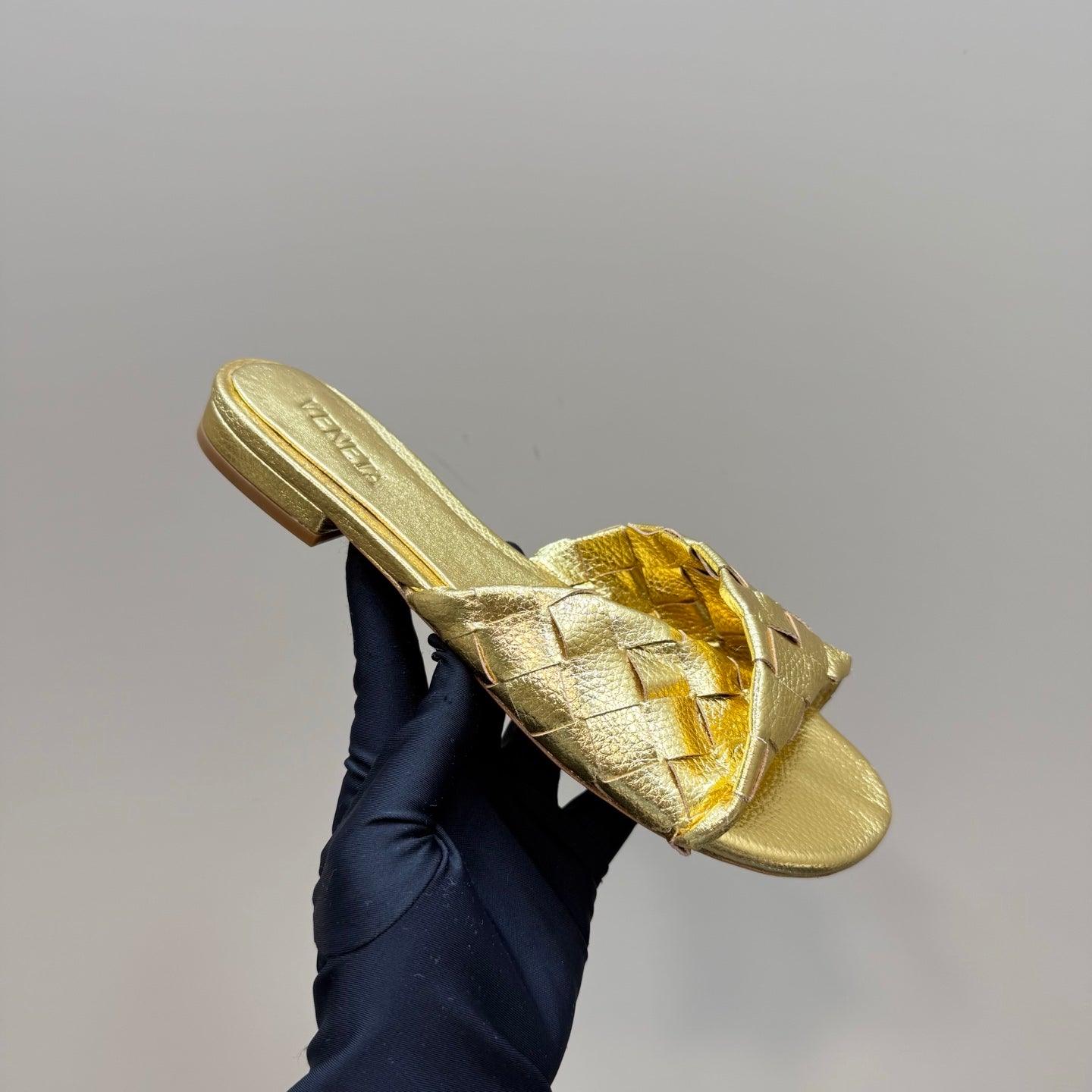 BLINK FLAT MULE IN GOLD INTRECCIATO LEATHER - 35
