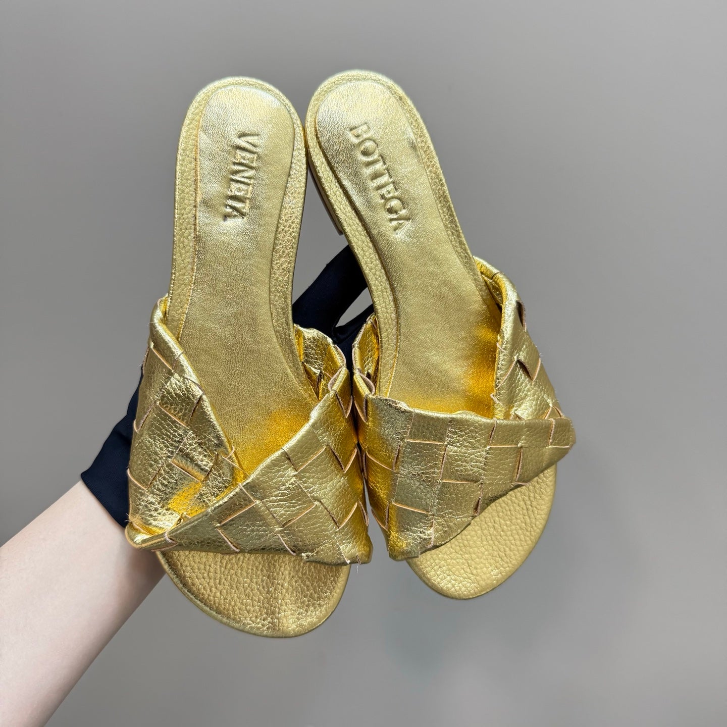 BLINK FLAT MULE IN GOLD INTRECCIATO LEATHER - 35