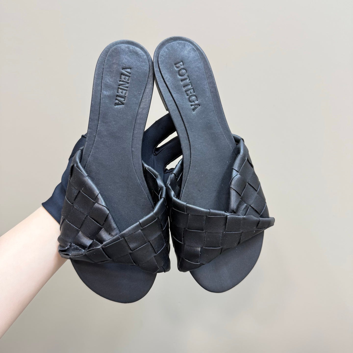 BLINK FLAT MULE IN BLACK INTRECCIATO LEATHER - 35
