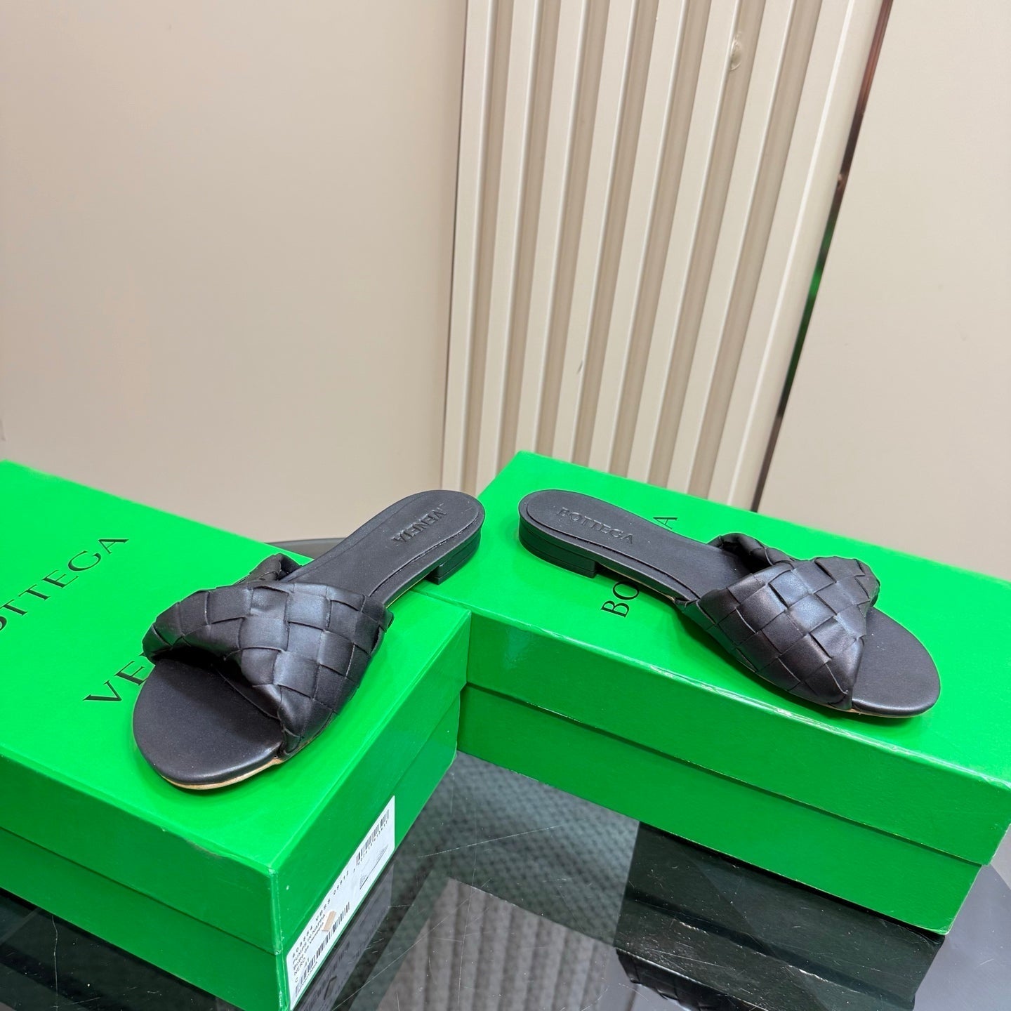 BLINK FLAT MULE IN BLACK INTRECCIATO LEATHER - 35