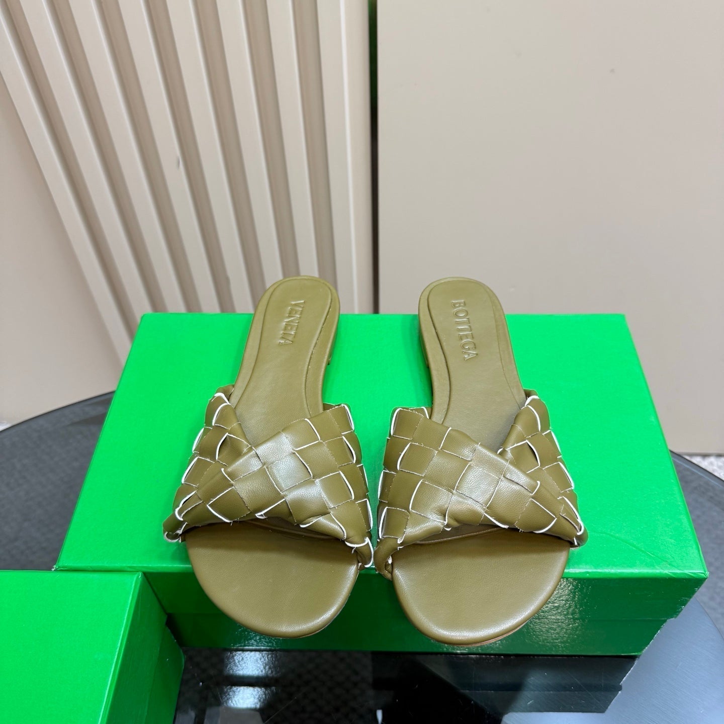 BLINK FLAT MULE IN OLIVE GREEN INTRECCIATO LEATHER - 35