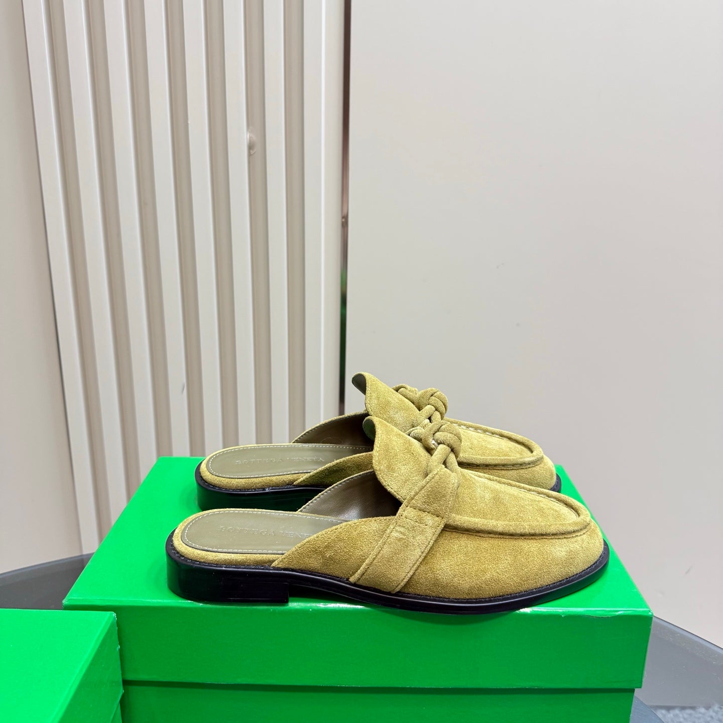 ASTAIRE MULE IN OLIVE GREEN SUEDE - 35