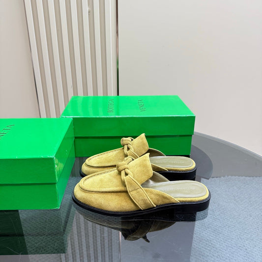 ASTAIRE MULE IN OLIVE GREEN SUEDE - 35