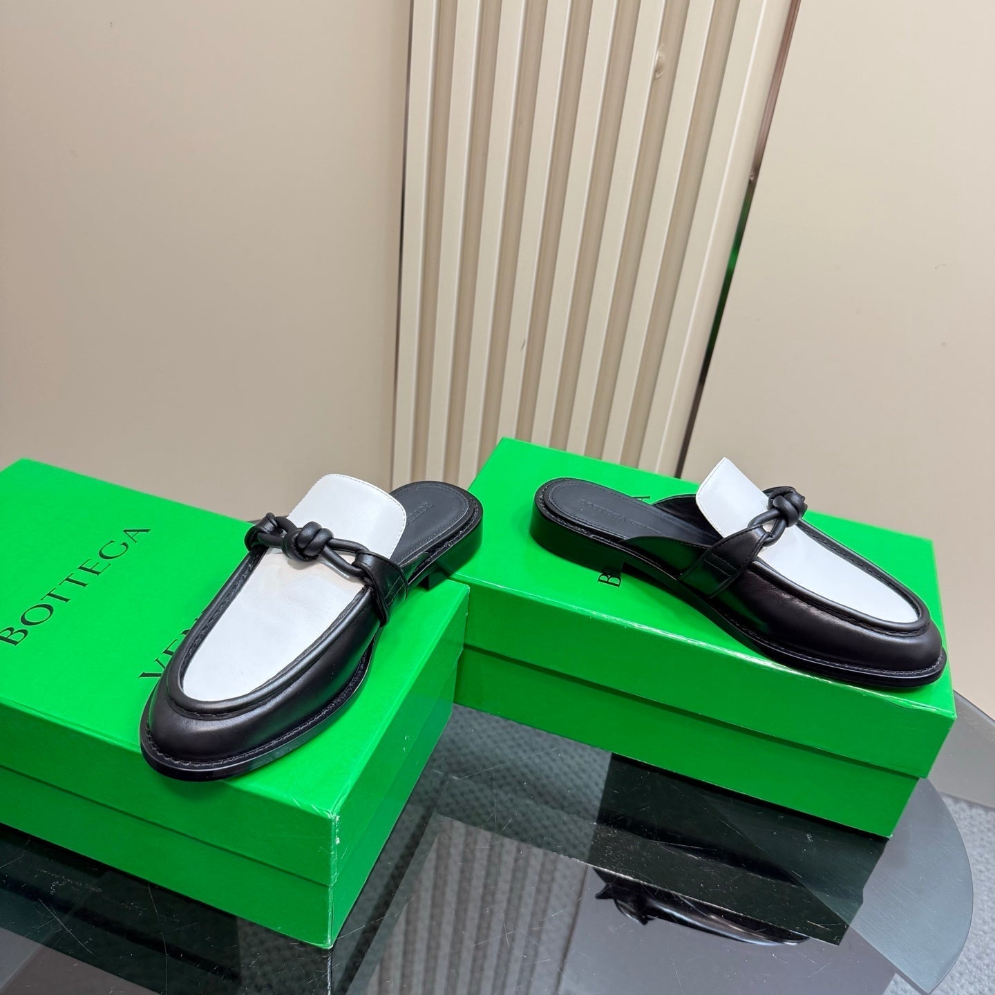 ASTAIRE MULE IN WHITE MIX BLACK CALFSKIN - 35