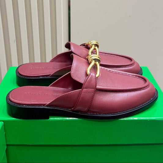 ASTAIRE MULE IN BERRY RED CALFSKIN WITH GOLD HARDWARE - 35