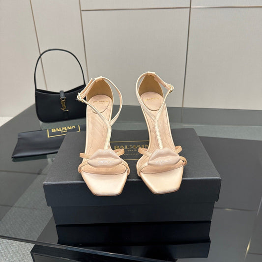 BALMAIN 25S LIPS SANDALS 10 IN BLUSH BEIGE SATIN - 35