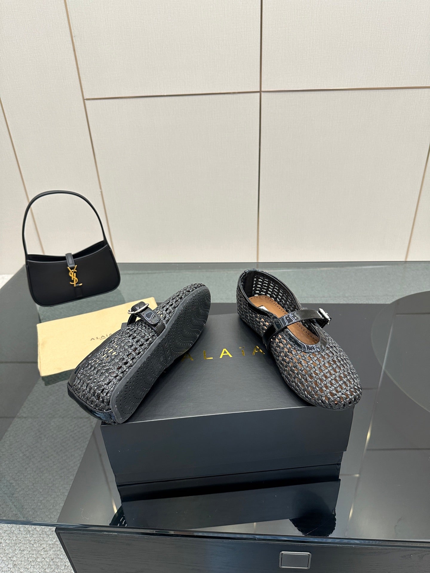 ALAIA MARY JANE FLAT 25S IN CHARCOAL GREY WOVEN MESH - 34