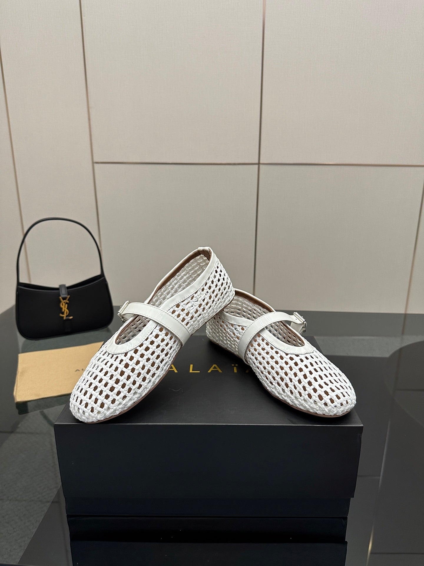 ALAIA MARY JANE FLAT 25S IN WHITE WOVEN MESH - 34