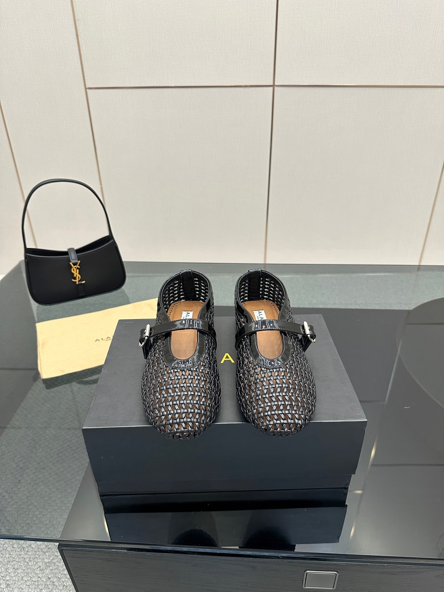 ALAIA MARY JANE FLAT 25S IN BLACK WOVEN MESH - 34