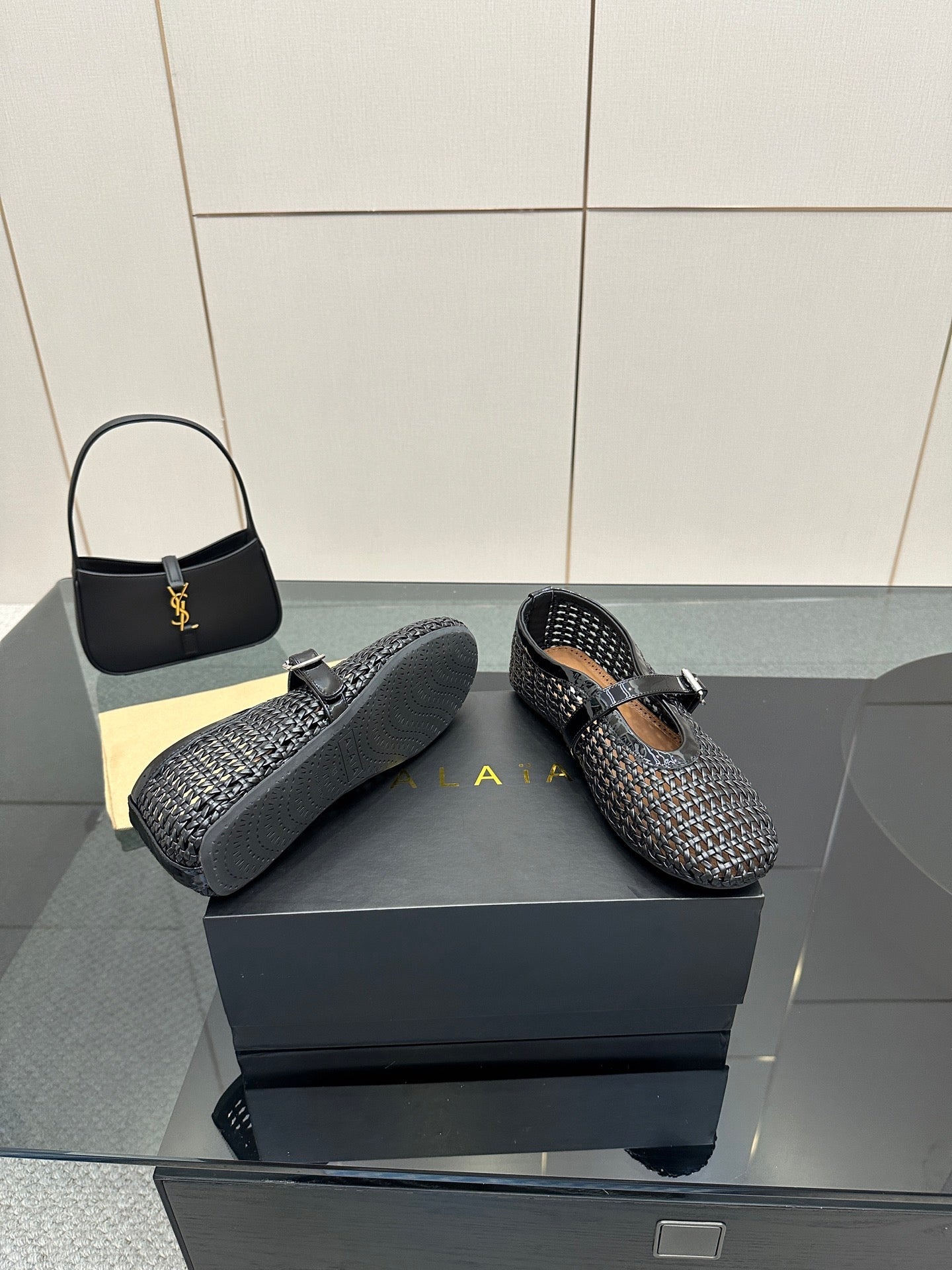 ALAIA MARY JANE FLAT 25S IN BLACK WOVEN MESH - 34