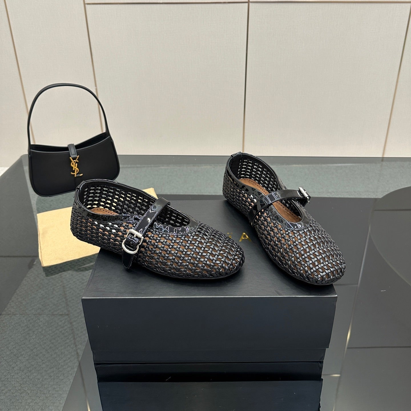ALAIA MARY JANE FLAT 25S IN BLACK WOVEN MESH - 34