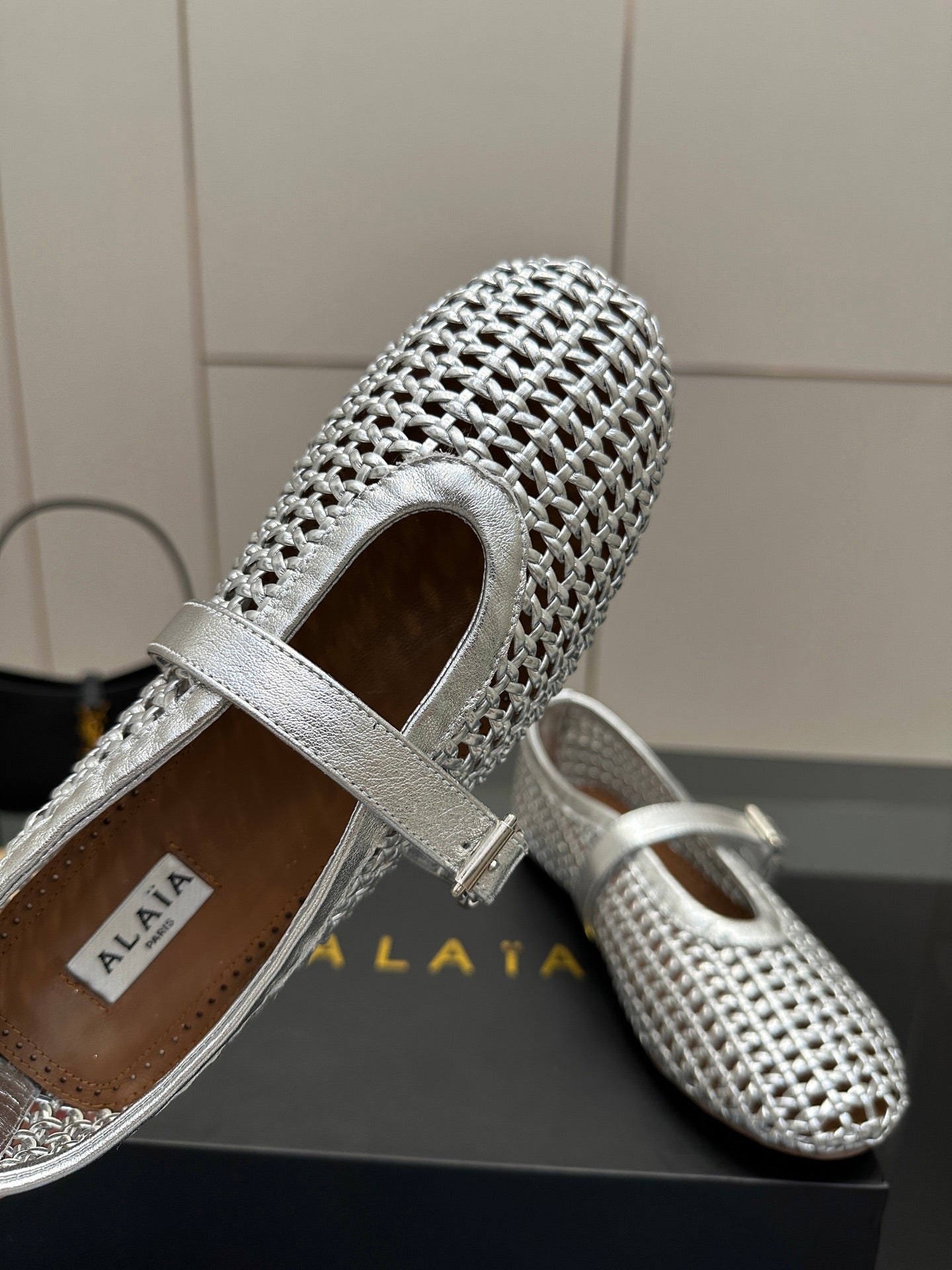 ALAIA MARY JANE FLAT 25S IN SILVER WOVEN MESH - 34