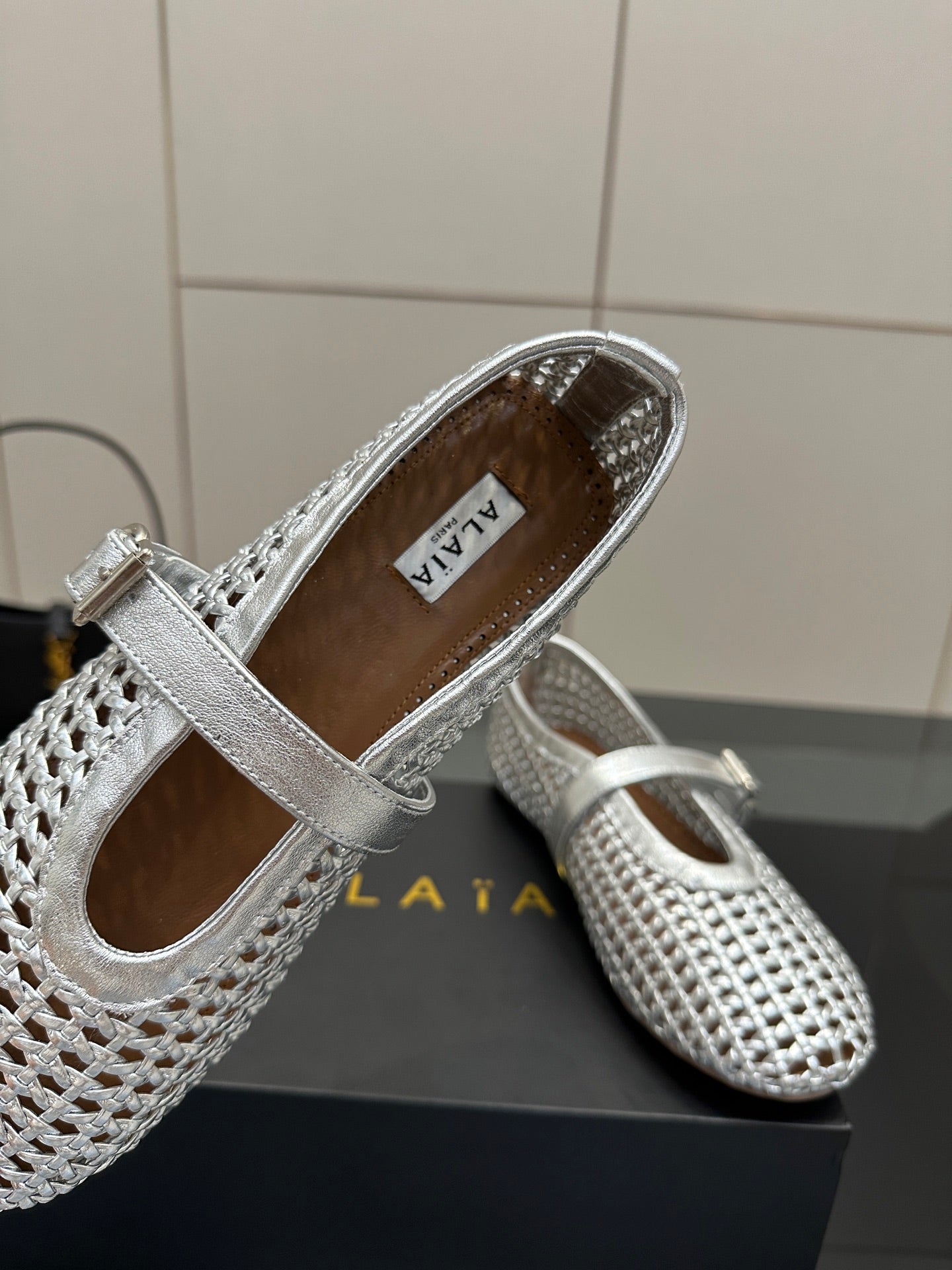 ALAIA MARY JANE FLAT 25S IN SILVER WOVEN MESH - 34