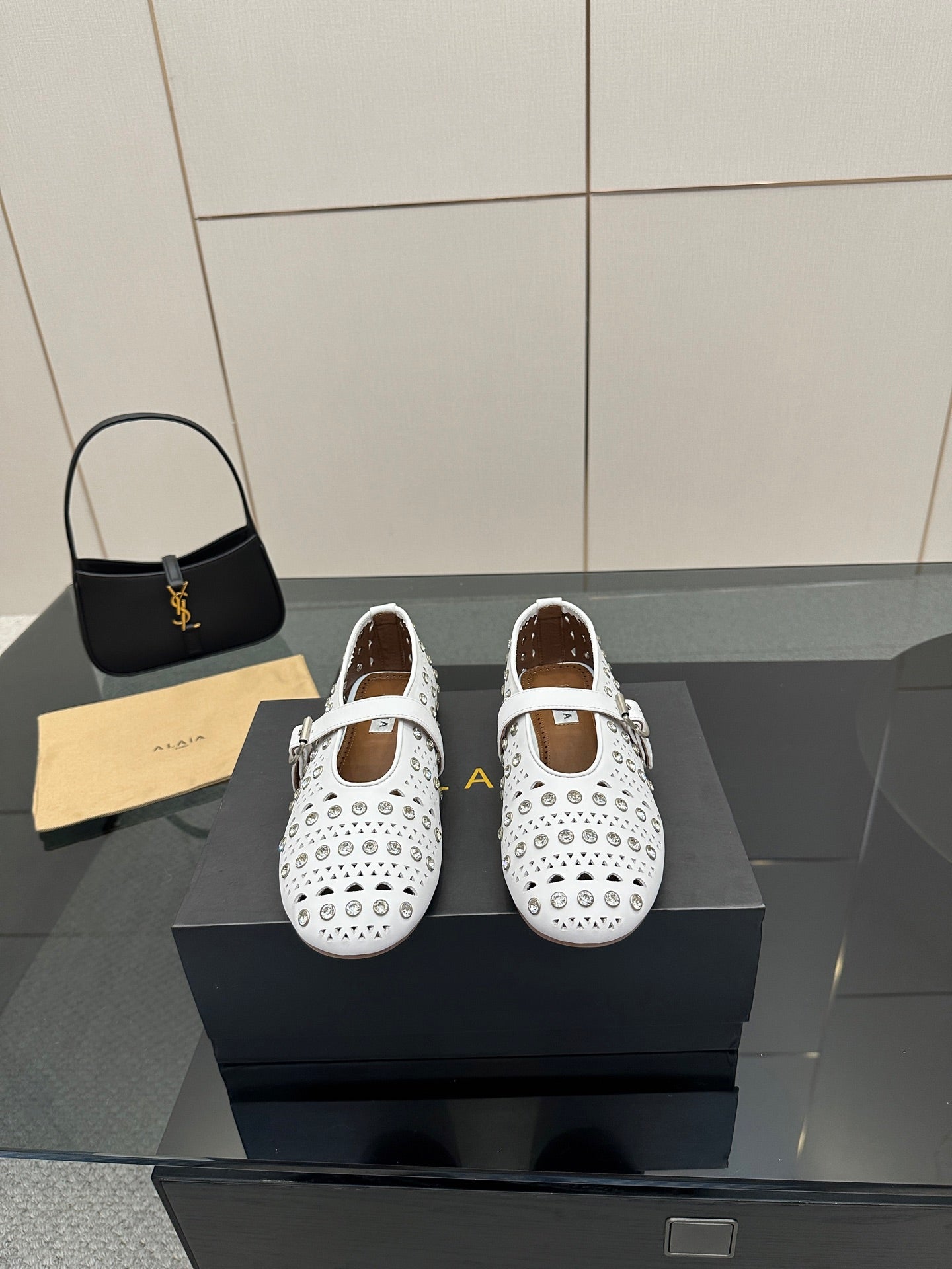 ALAIA BALLET SHOES 25S IN WHITE LAMBSKIN WITH CRYSTAL DETAILING - 34