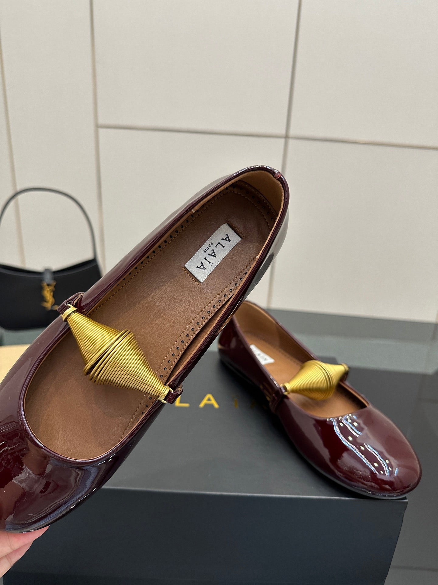 ALAIA BALLET SHOES 25S IN DARK RED PATENT LEATHER WITH GOLD HARDWARE - 34