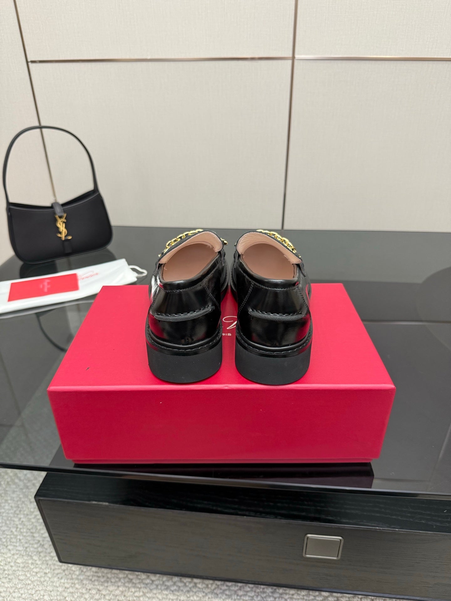 ROGER VIVIER 25S RANGERS CHAIN LOAFER IN BLACK CALFSKIN - 35