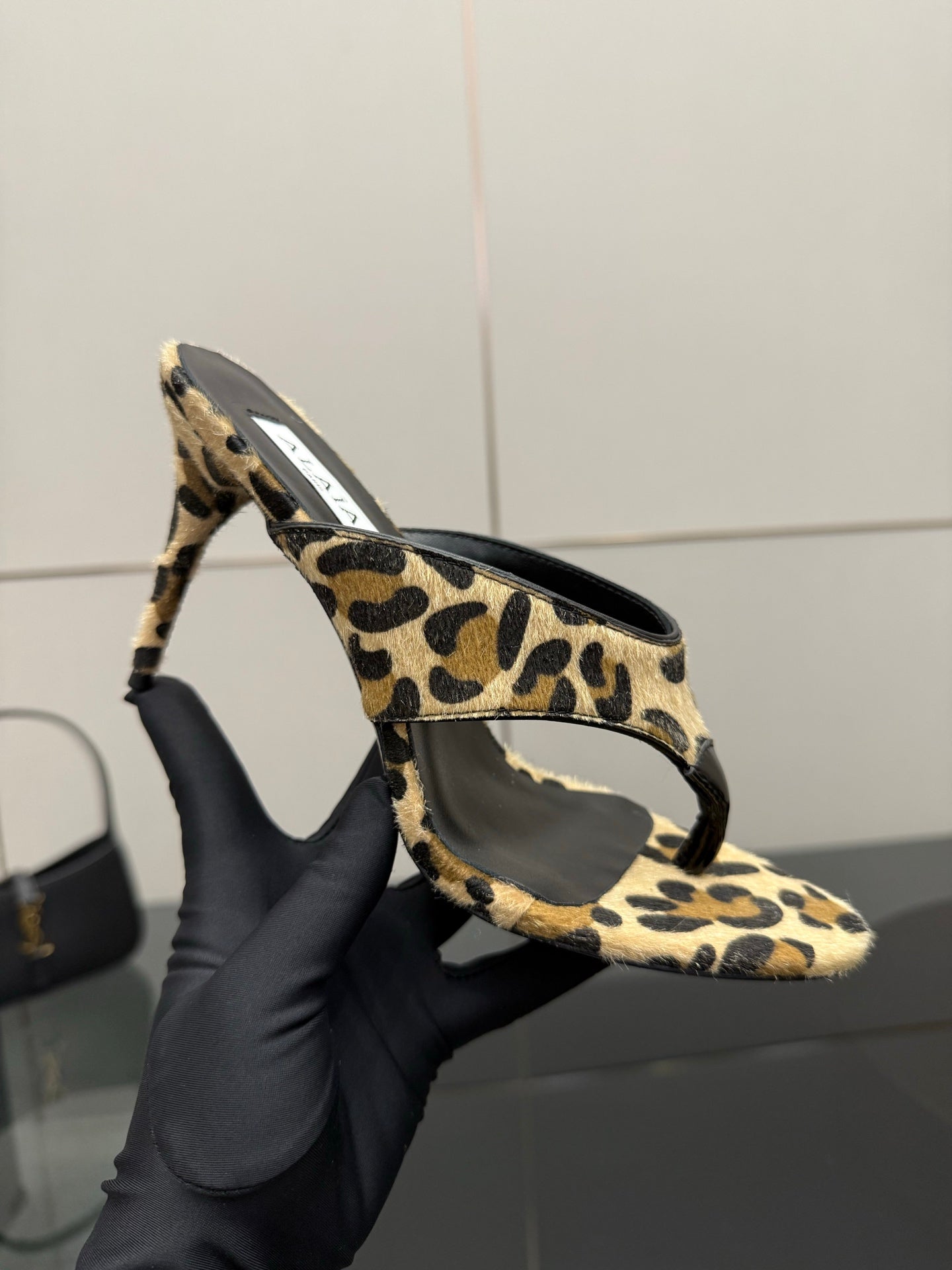ALAIA HEELED THONG 25S IN LEOPARD PONY HAIR LEATHER - 35