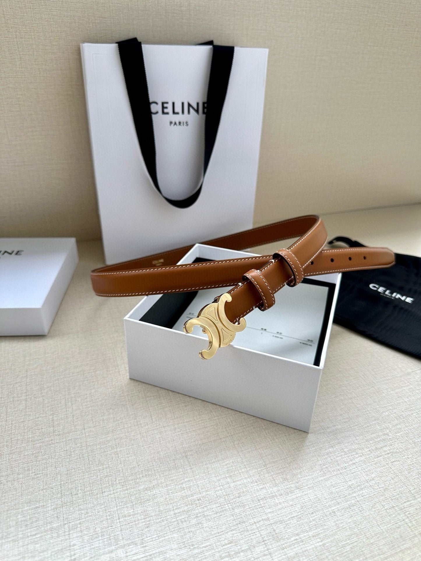 CELINE 25S BELT TRIOMPHE TAURILLON 25MM IN CARAMEL CALFSKIN 557500 - 26 - 28