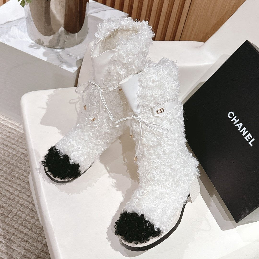 SHORT BOOTS IN WHITE LAMB FUR AND LAMBSKIN 962188 - 35