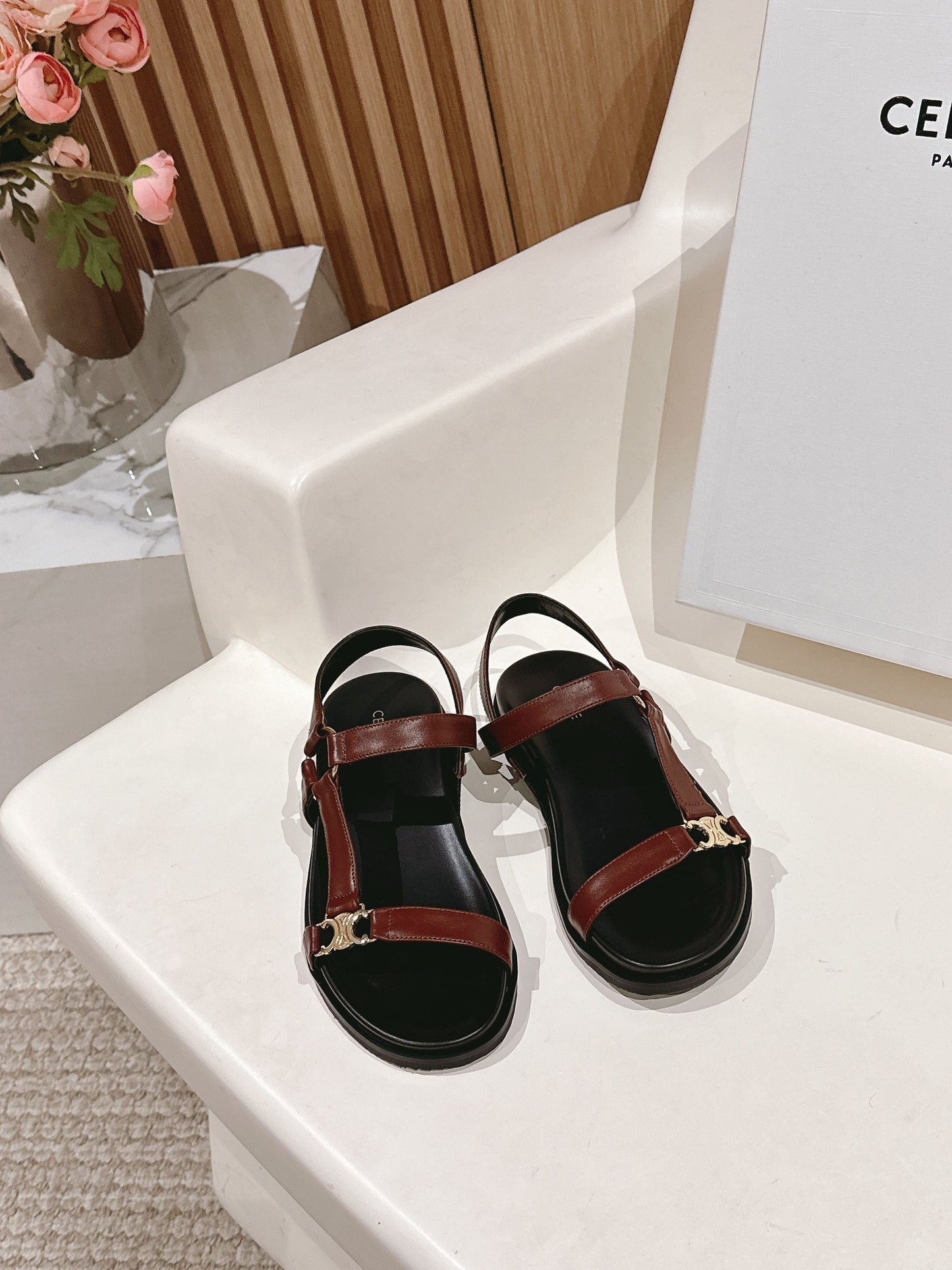 MAUD SANDAL WITH TRIOMPHE IN RUST BROWN CALFSKIN - 35