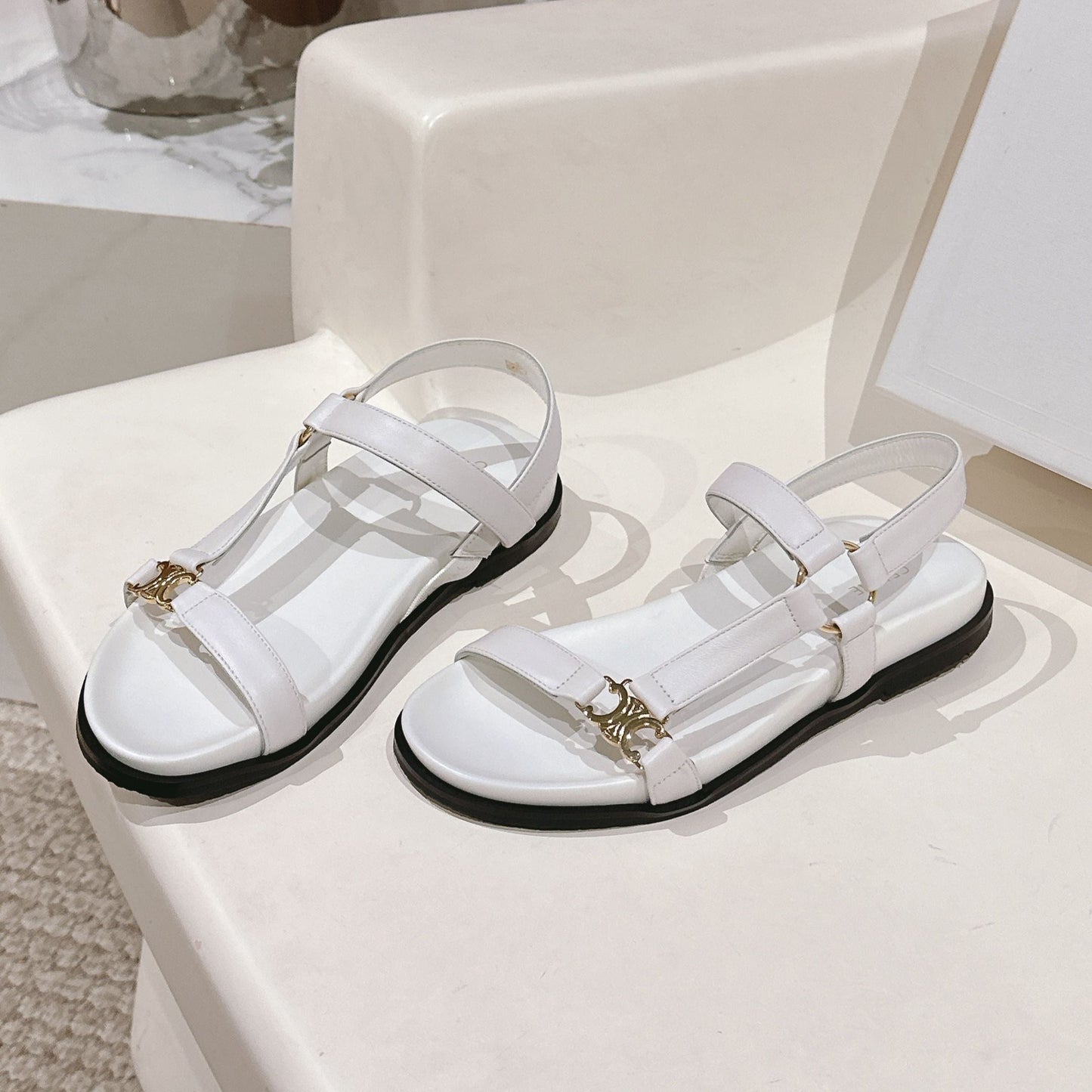 MAUD SANDAL WITH TRIOMPHE IN WHITE CALFSKIN - 35
