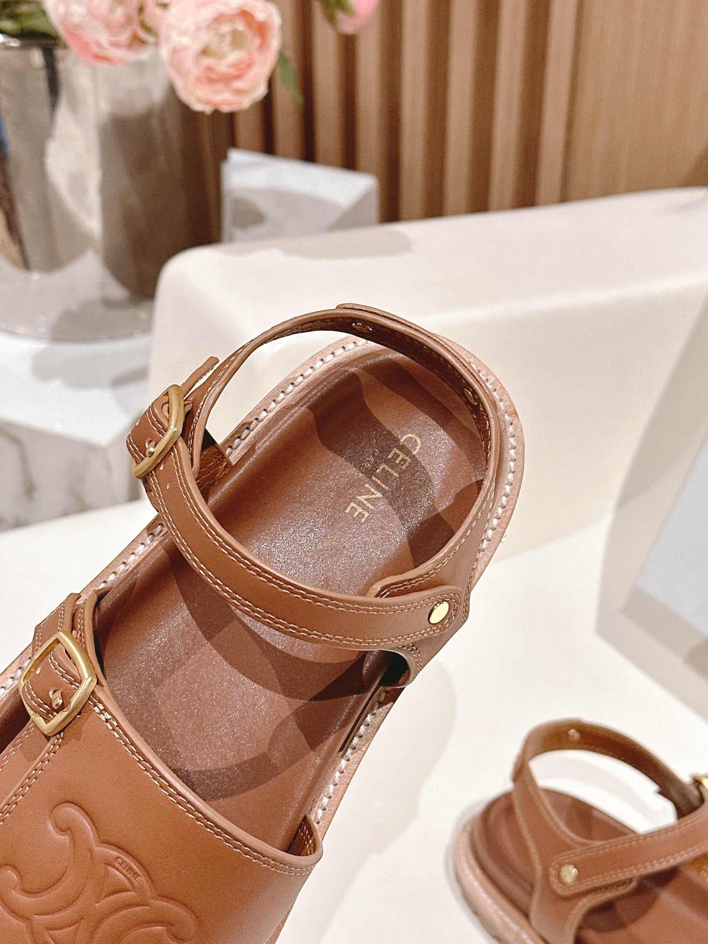 FLAT SANDALS IN RUST BROWN TRIOMPHE EMBOSSED SMOOTH CALFSKIN - 35