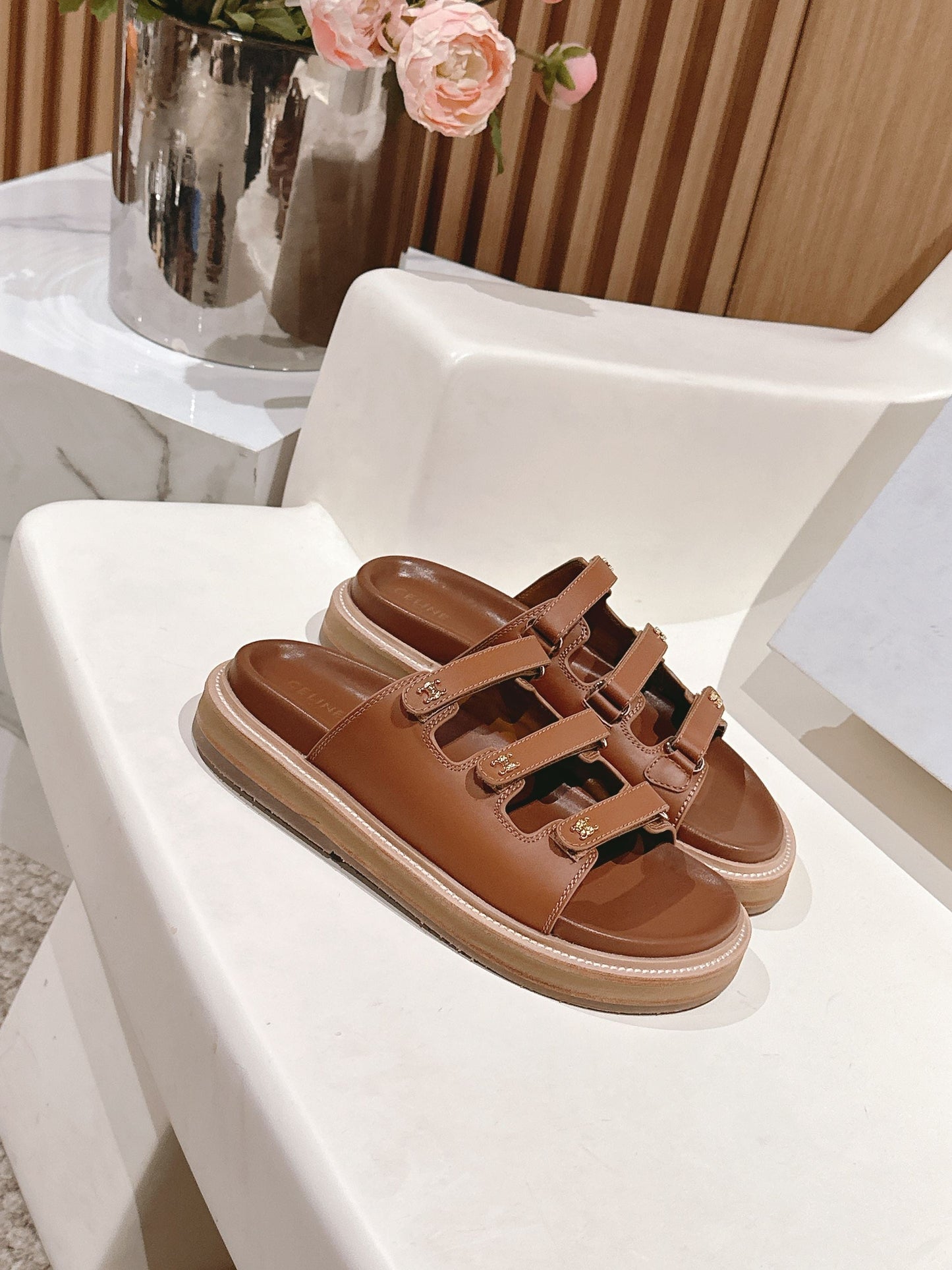 TRIOMPHE SANDALS IN BROWN CALFSKIN - 34