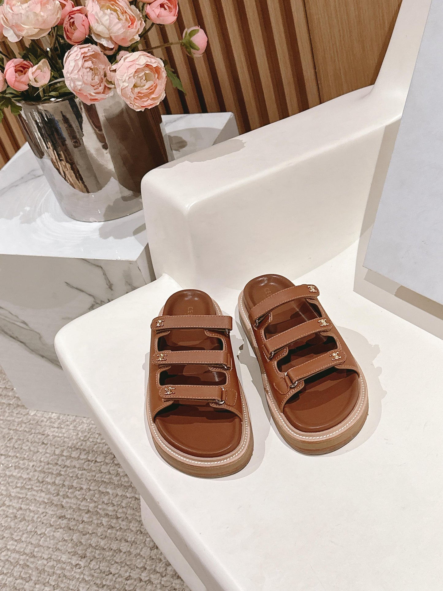 TRIOMPHE SANDALS IN BROWN CALFSKIN - 34