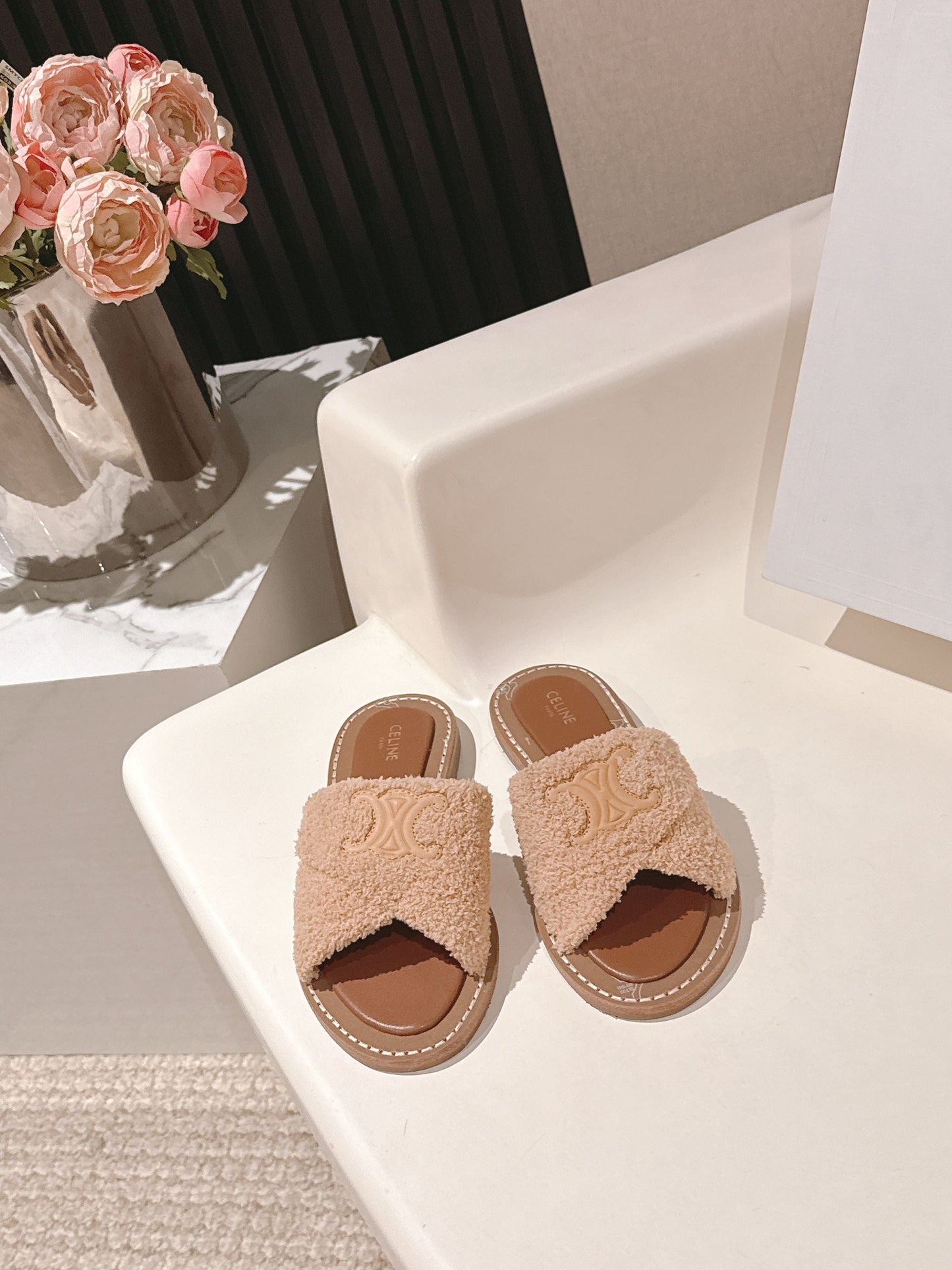 CELINE 25S LYMPIA TWISTED SANDAL IN BEIGE SPONGE FABRIC - 35