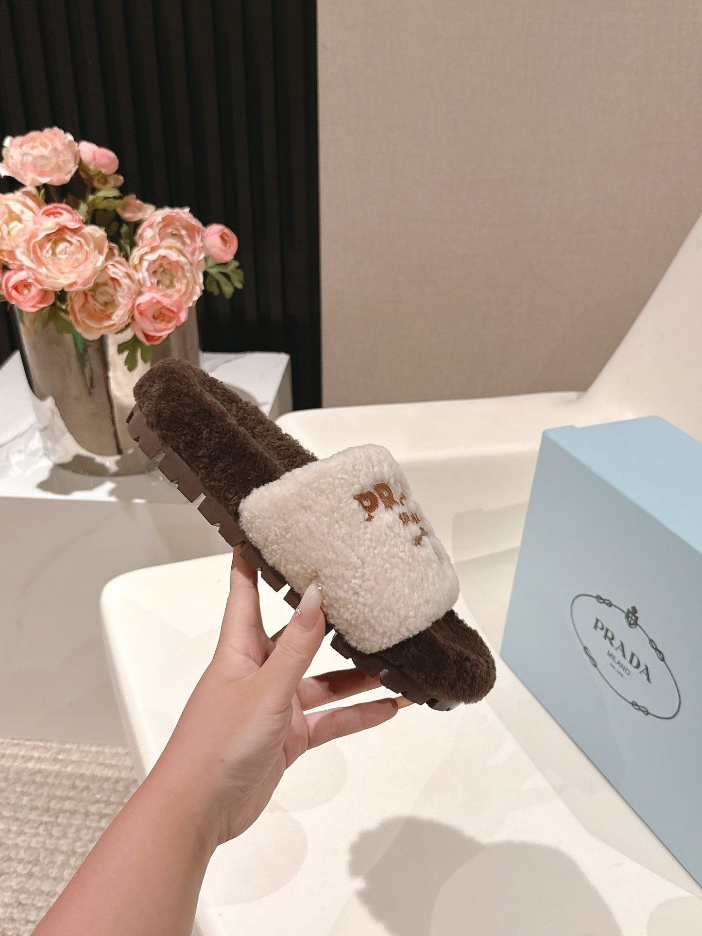 PRADA 25S FLAT MULES IN WHITE AND DARK BROWN RABBIT FUR - 35