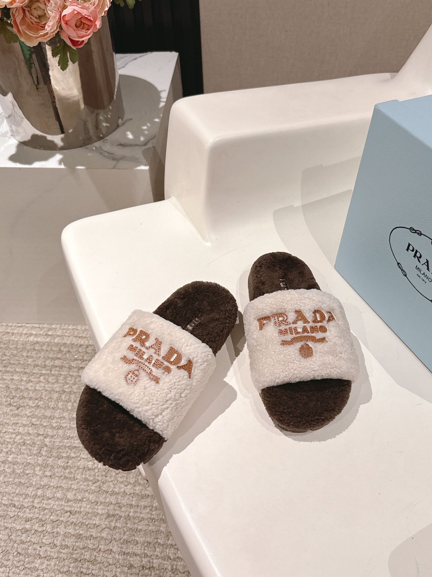 PRADA 25S FLAT MULES IN WHITE AND DARK BROWN RABBIT FUR - 35
