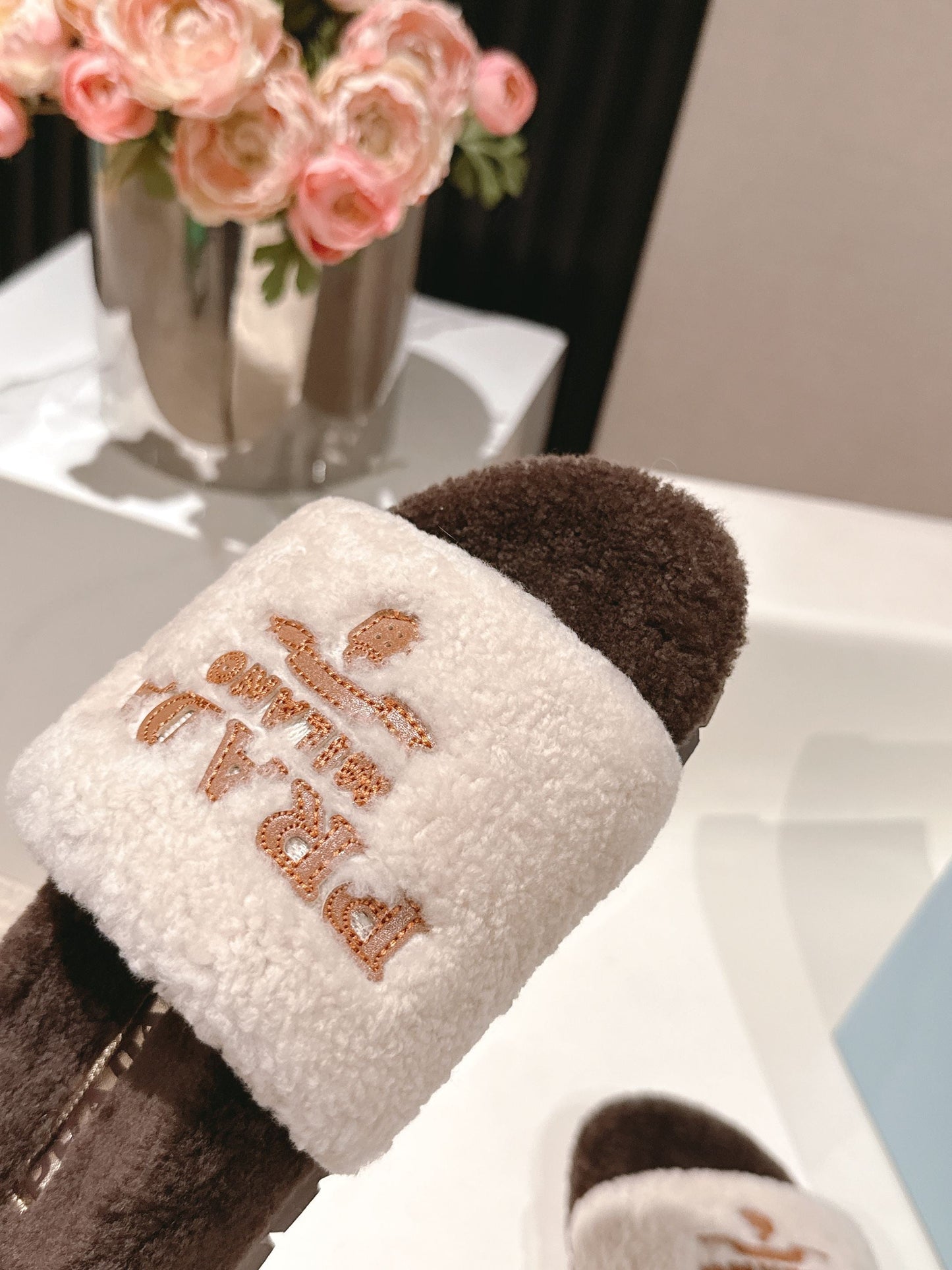 PRADA 25S FLAT MULES IN WHITE AND DARK BROWN RABBIT FUR - 35