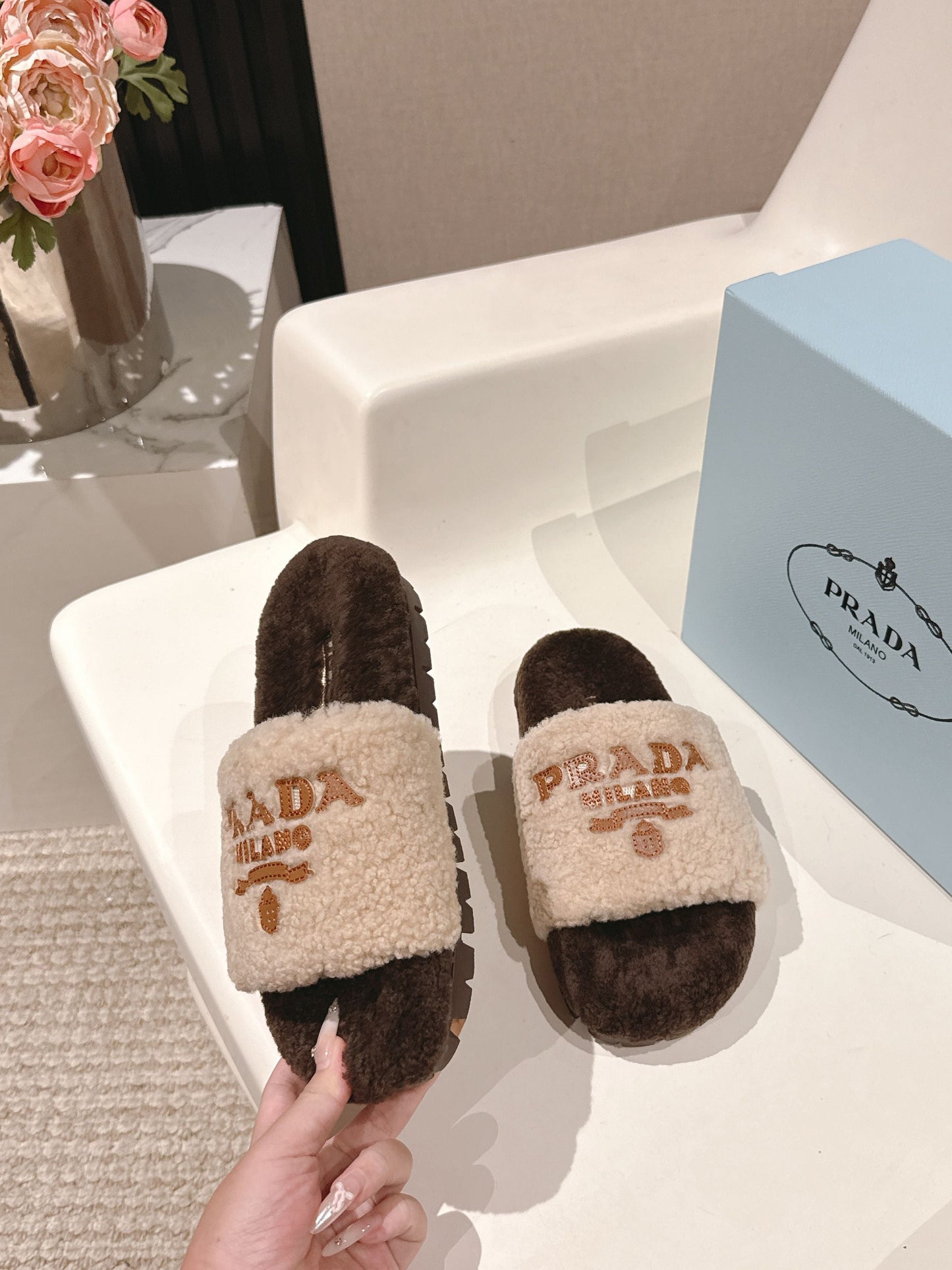 PRADA 25S FLAT MULES IN CREAM AND DARK BROWN RABBIT FUR - 35