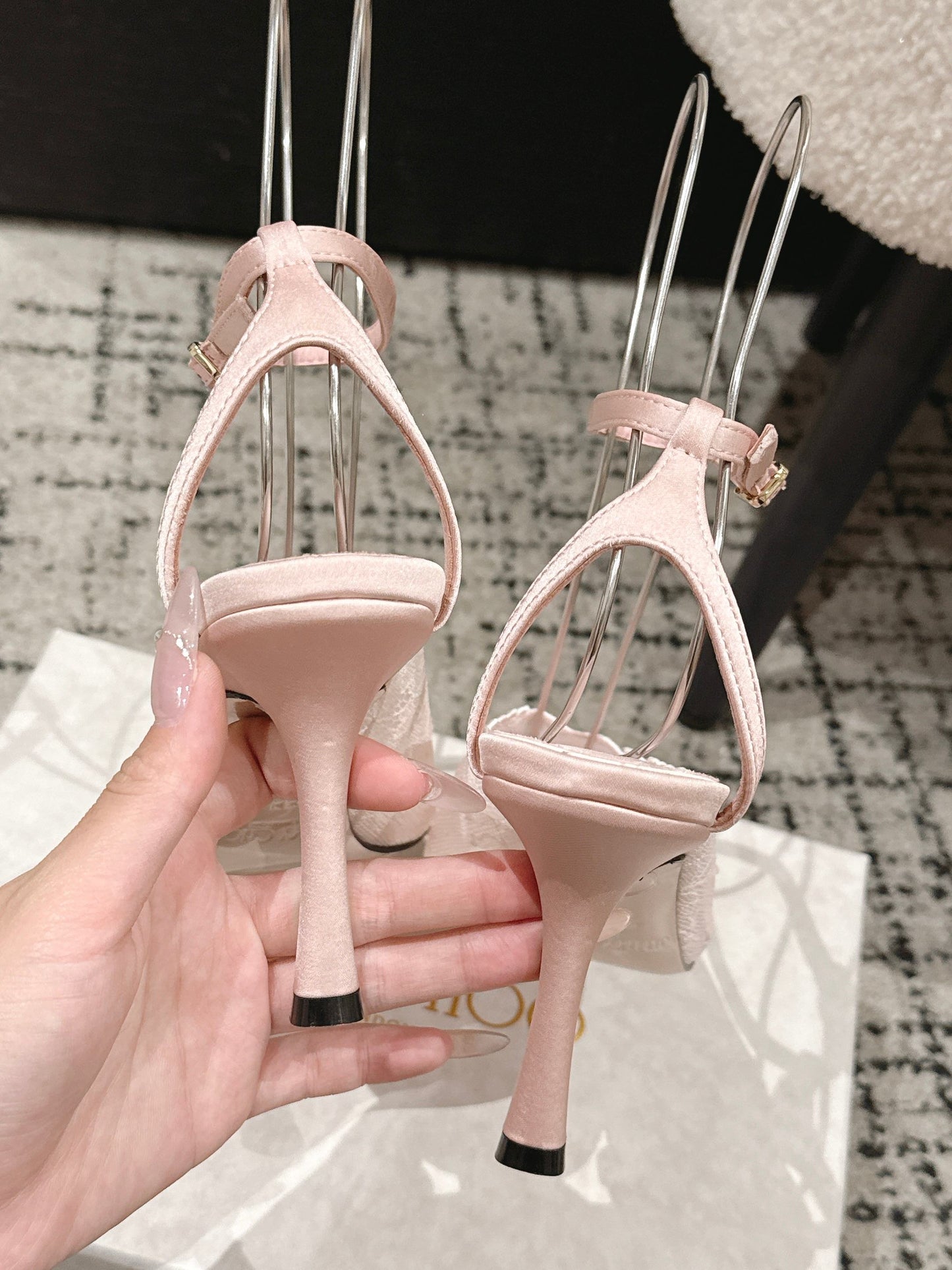 БОСОНІЖКИ-СЛІНГБЕКИ JIMMY CHOO 26S НА ПІДБОРАХ 95 ММ ЗІ СВІТЛО-РОЖЕВОГО МЕРЕЖИВА