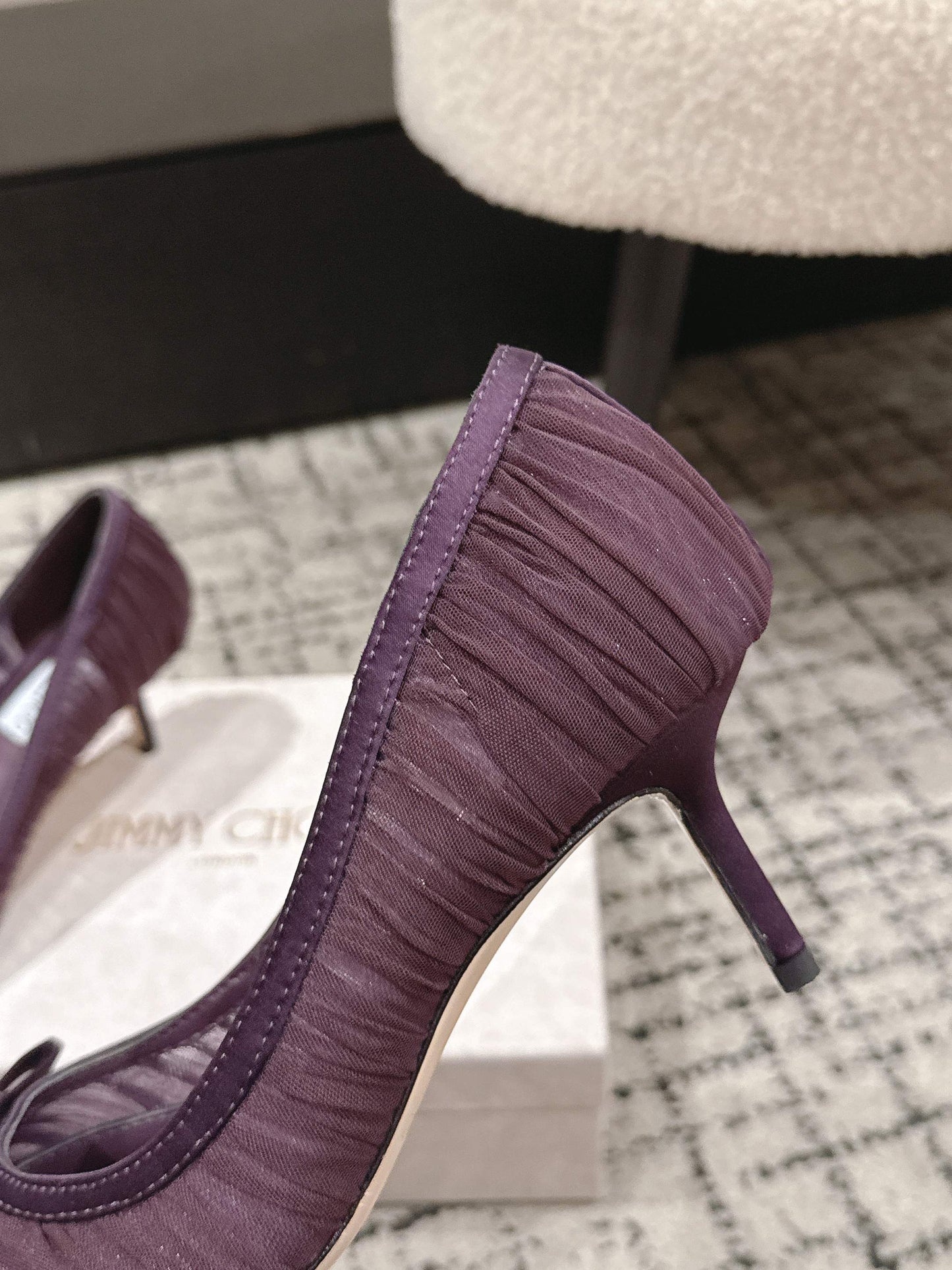 ВИСОКІ ТУФЛІ-ЧОВНИКИ JIMMY CHOO 26S НА ШПИЛЬЦІ 65 ММ З ТКАНИНИ ГЛИБОКОГО ФІОЛЕТОВОГО КОЛЬОРУ