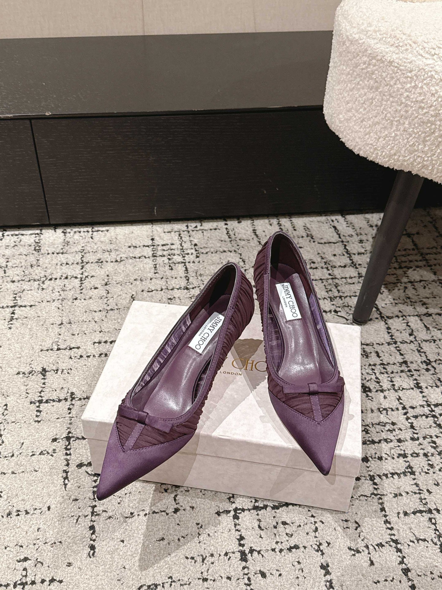 ВИСОКІ ТУФЛІ-ЧОВНИКИ JIMMY CHOO 26S НА ШПИЛЬЦІ 65 ММ З ТКАНИНИ ГЛИБОКОГО ФІОЛЕТОВОГО КОЛЬОРУ