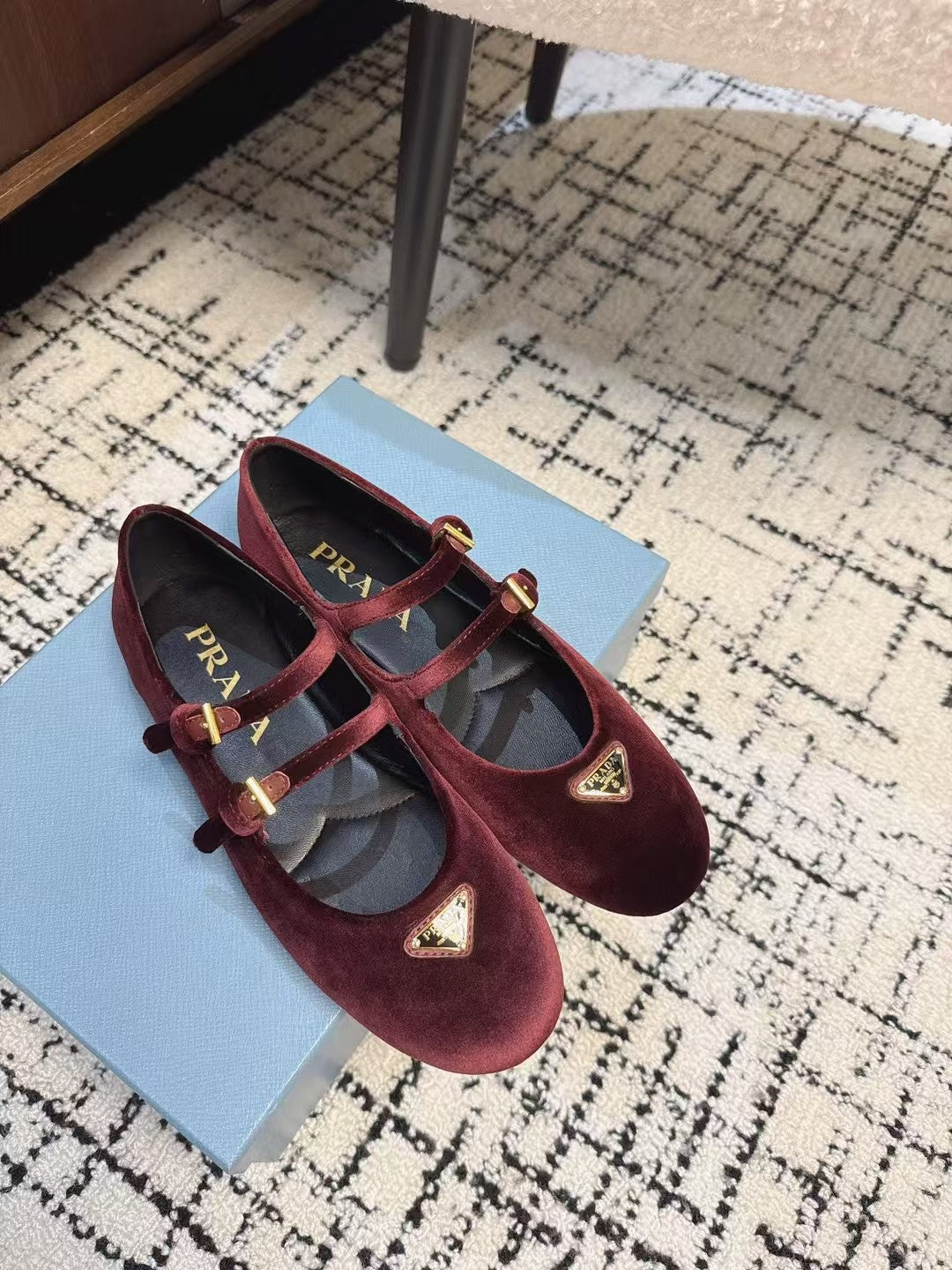 MARY JANE FLAT WITH TRIANGLE LOGO IN SANGRIA RED VELVET - 35