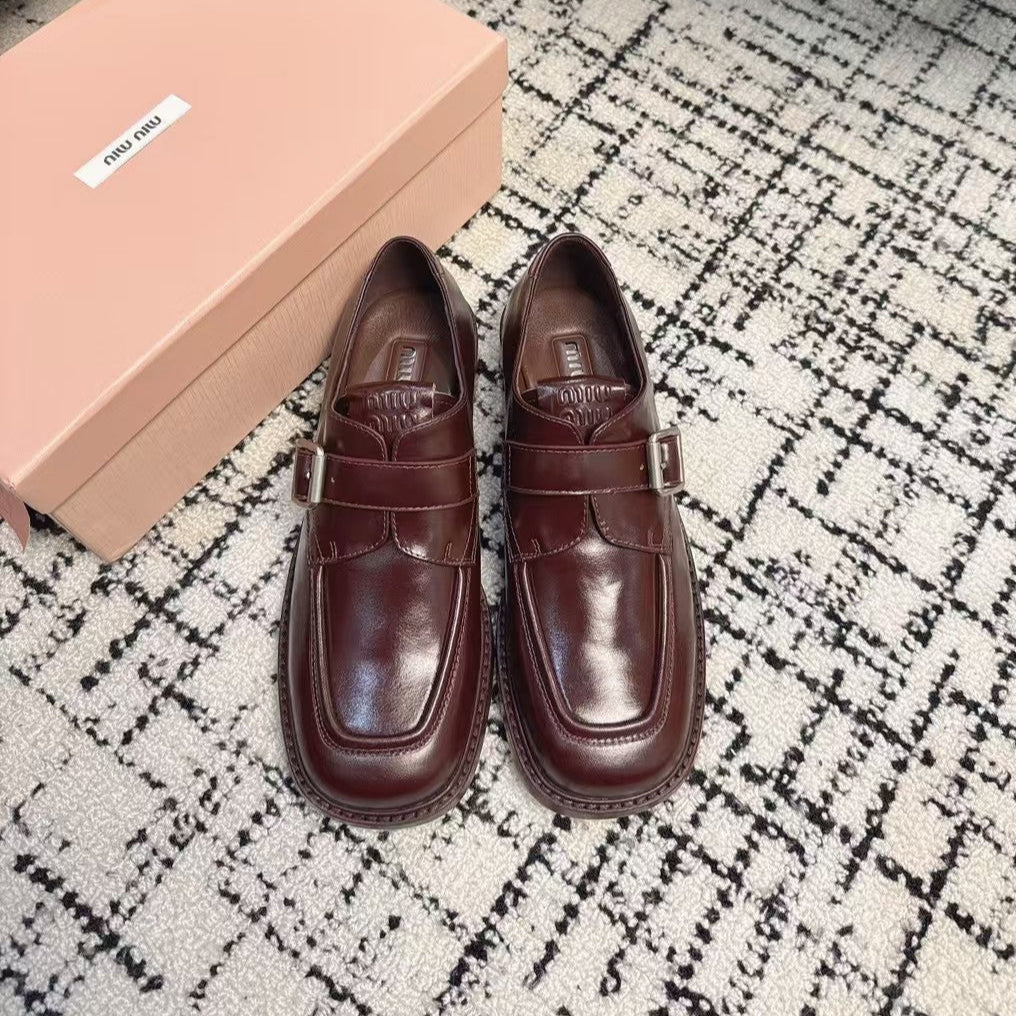 SQUARE TOE OXFORD IN SANGRIA RED SHINY CALFSKIN - 35