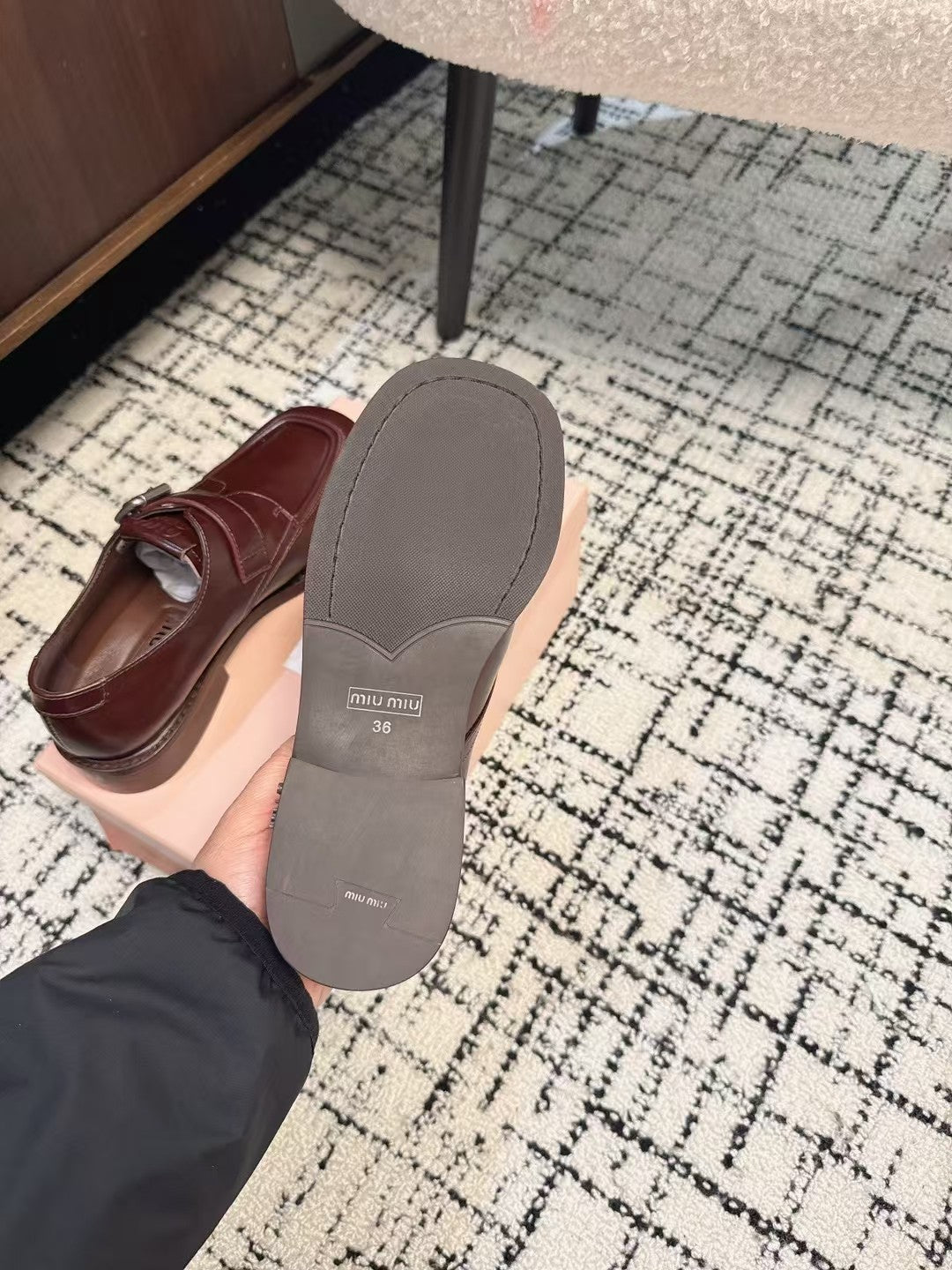 SQUARE TOE OXFORD IN SANGRIA RED SHINY CALFSKIN - 35