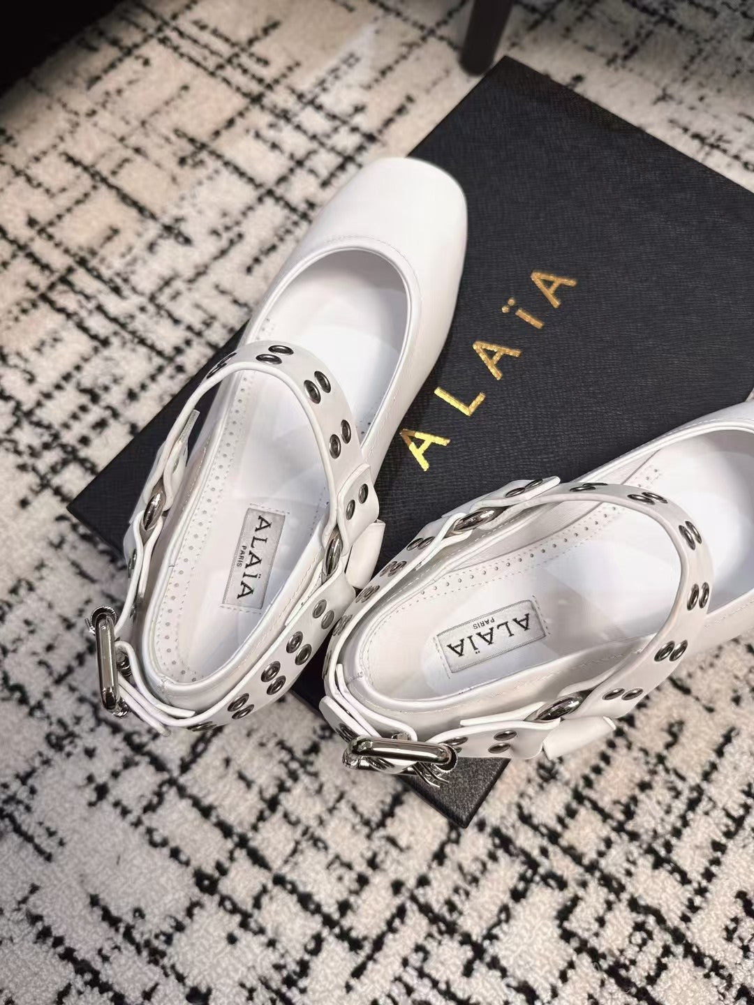 BIKER BALLET FLATS IN WHITE CALFSKIN - 35