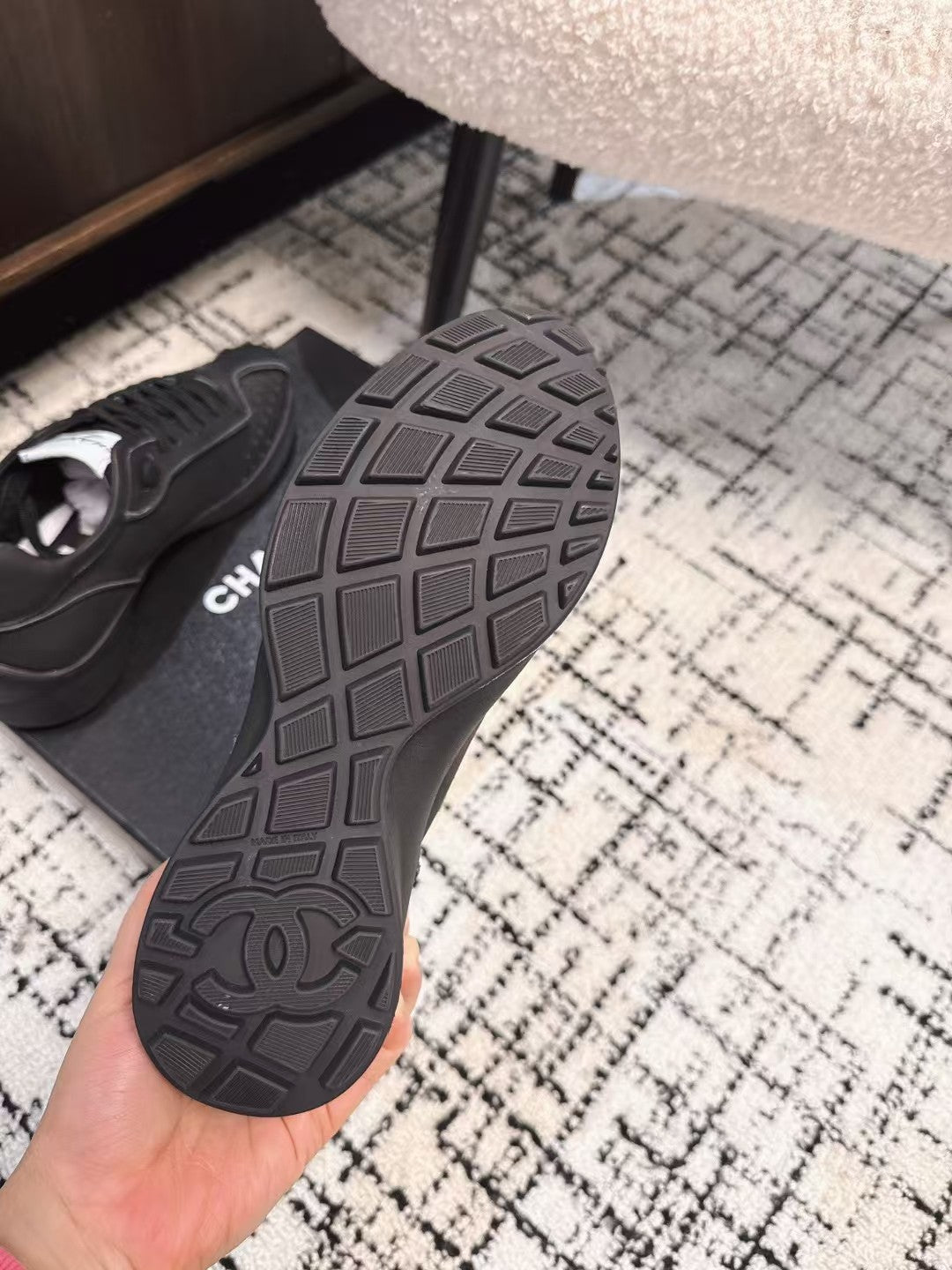 CLASSIC SNEAKERS IN BLACK SHEEPSKIN - 35