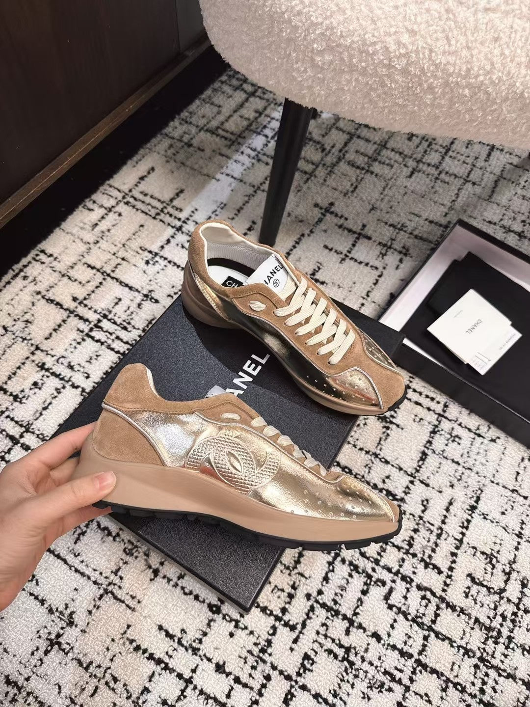 CLASSIC SNEAKERS IN PERU BROWN SHEEPSKIN AND SUEDE - 35
