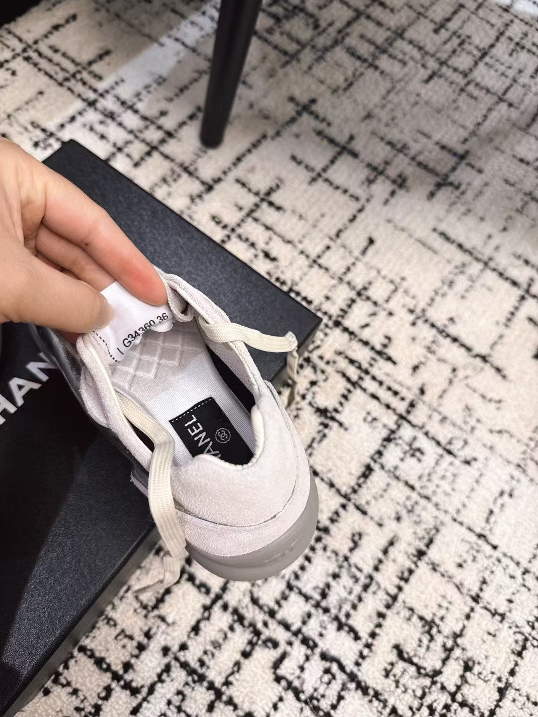 CLASSIC SNEAKERS IN SILVER SHEEPSKIN - 35