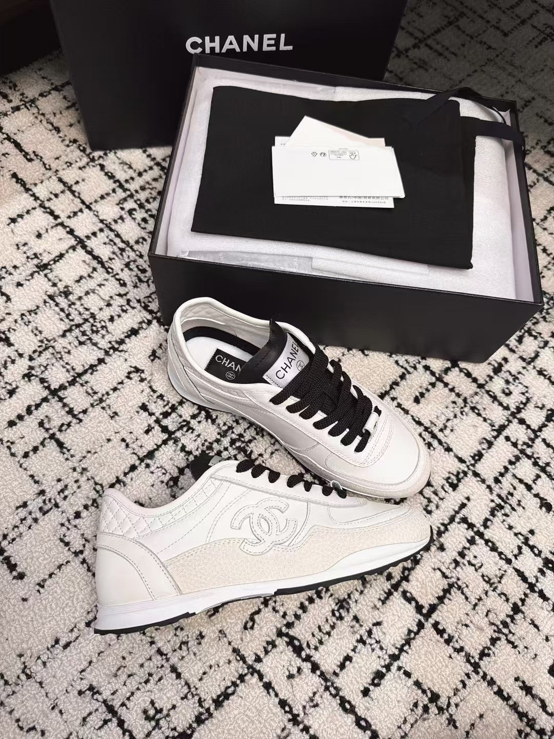 TRAINERS SNEAKER IN WHITE CALFSKIN AND SUEDE - 35