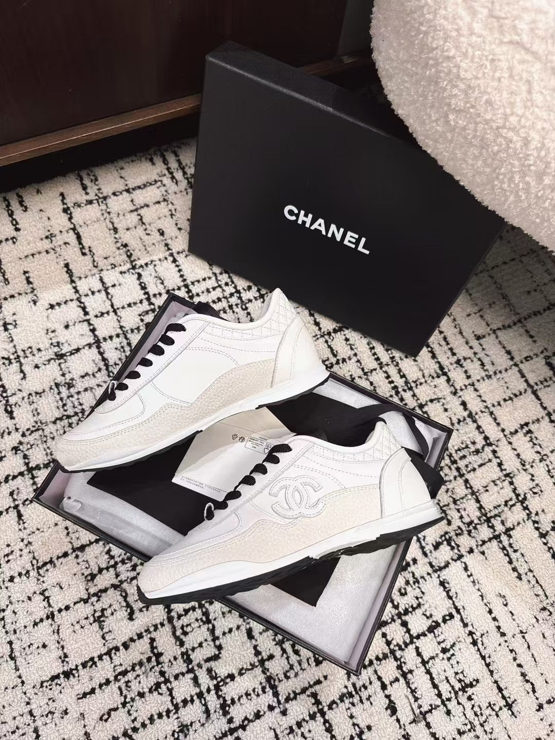 TRAINERS SNEAKER IN WHITE CALFSKIN AND SUEDE - 35
