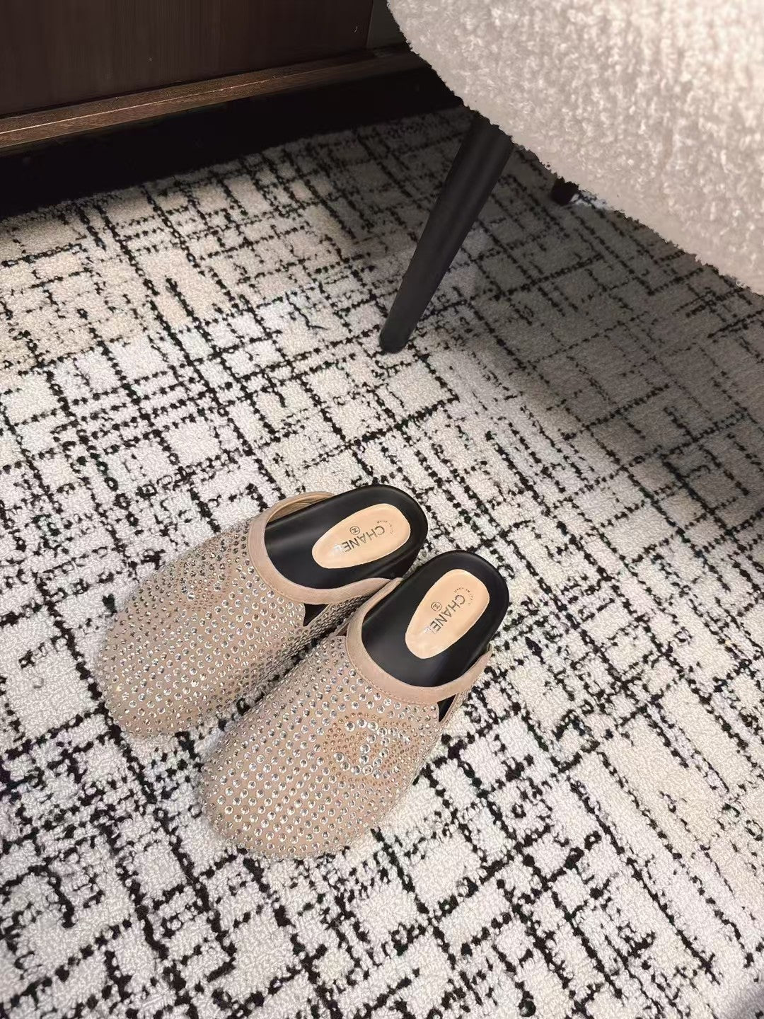 FLAT MULE IN LIGHT BROWN SUEDE WITH CRYSTALS - 35