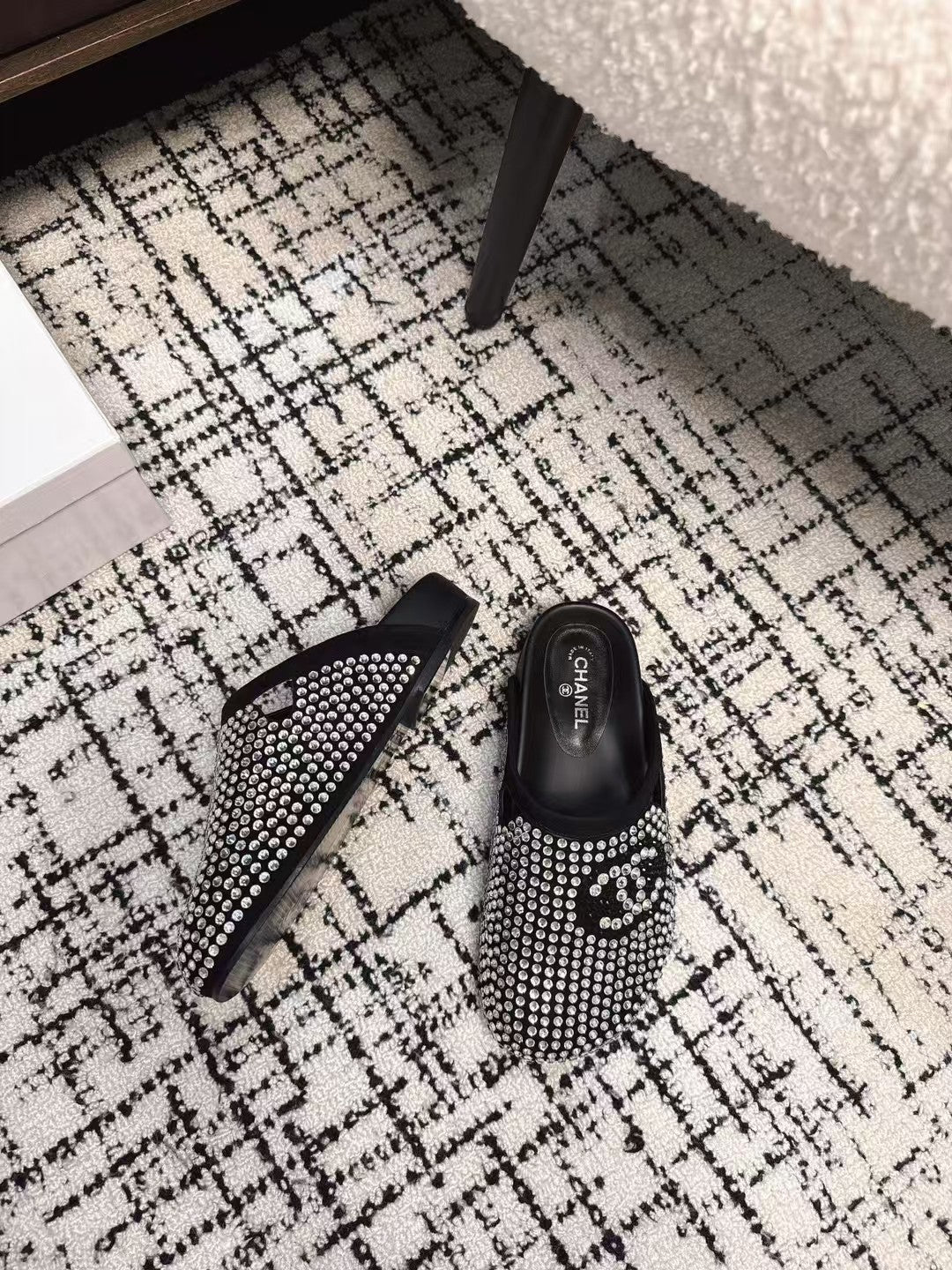 FLAT MULE IN  BLACK SUEDE WITH CRYSTALS - 35